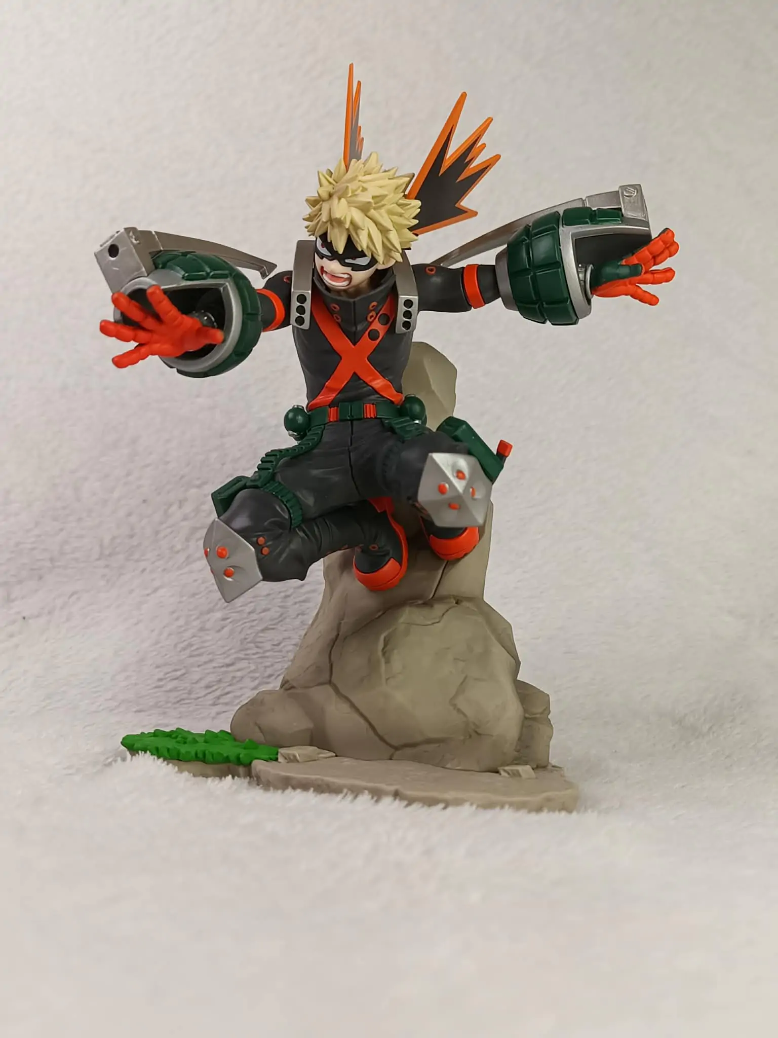 My Hero Academia: You´re Next Xross Link Anime figurka z PVC Katsuki Bakugo 18 cm zdjęcie produktu