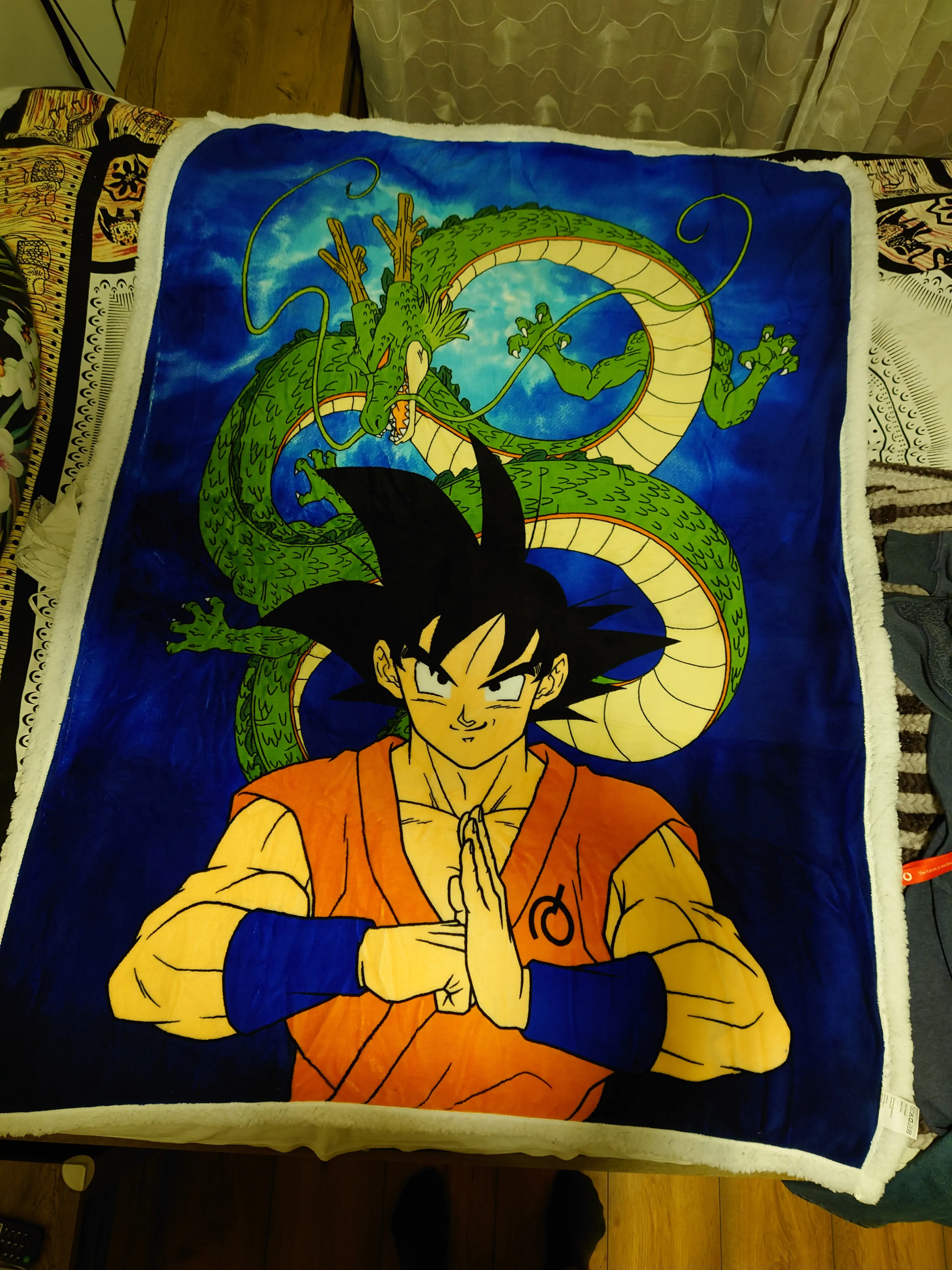 Koralowy koc sherpa Dragon Ball Z zdjęcie produktu