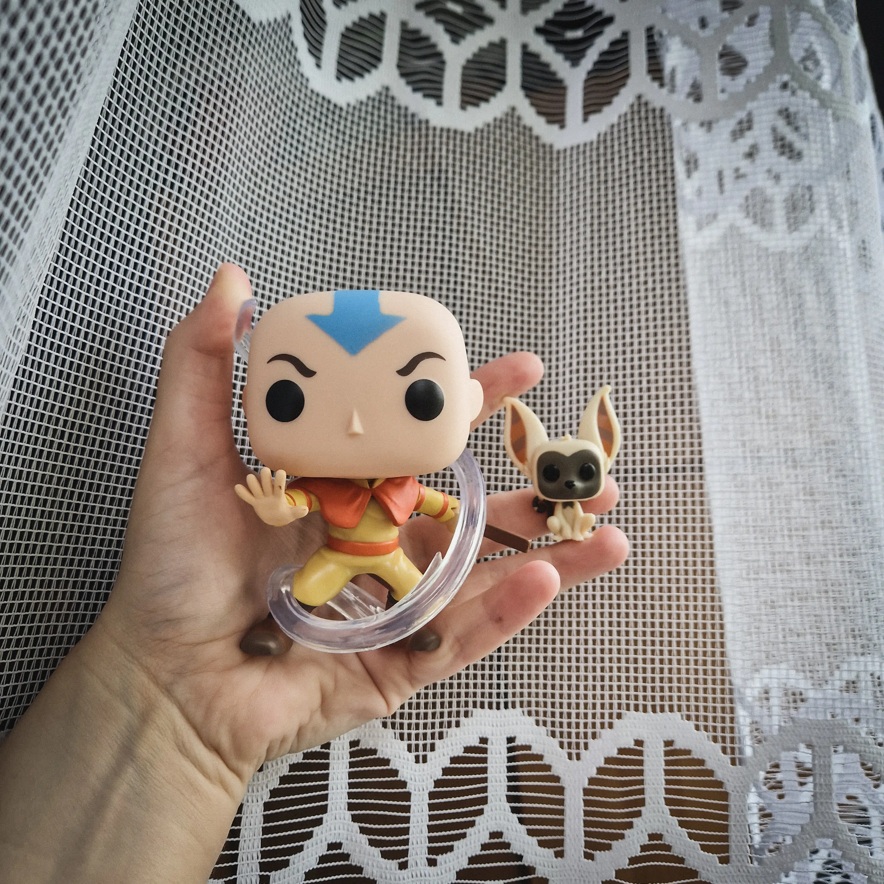 Avatar The Last Airbender POP! Animowana figurka winylowa Aang z Momo 9 cm zdjęcie produktu