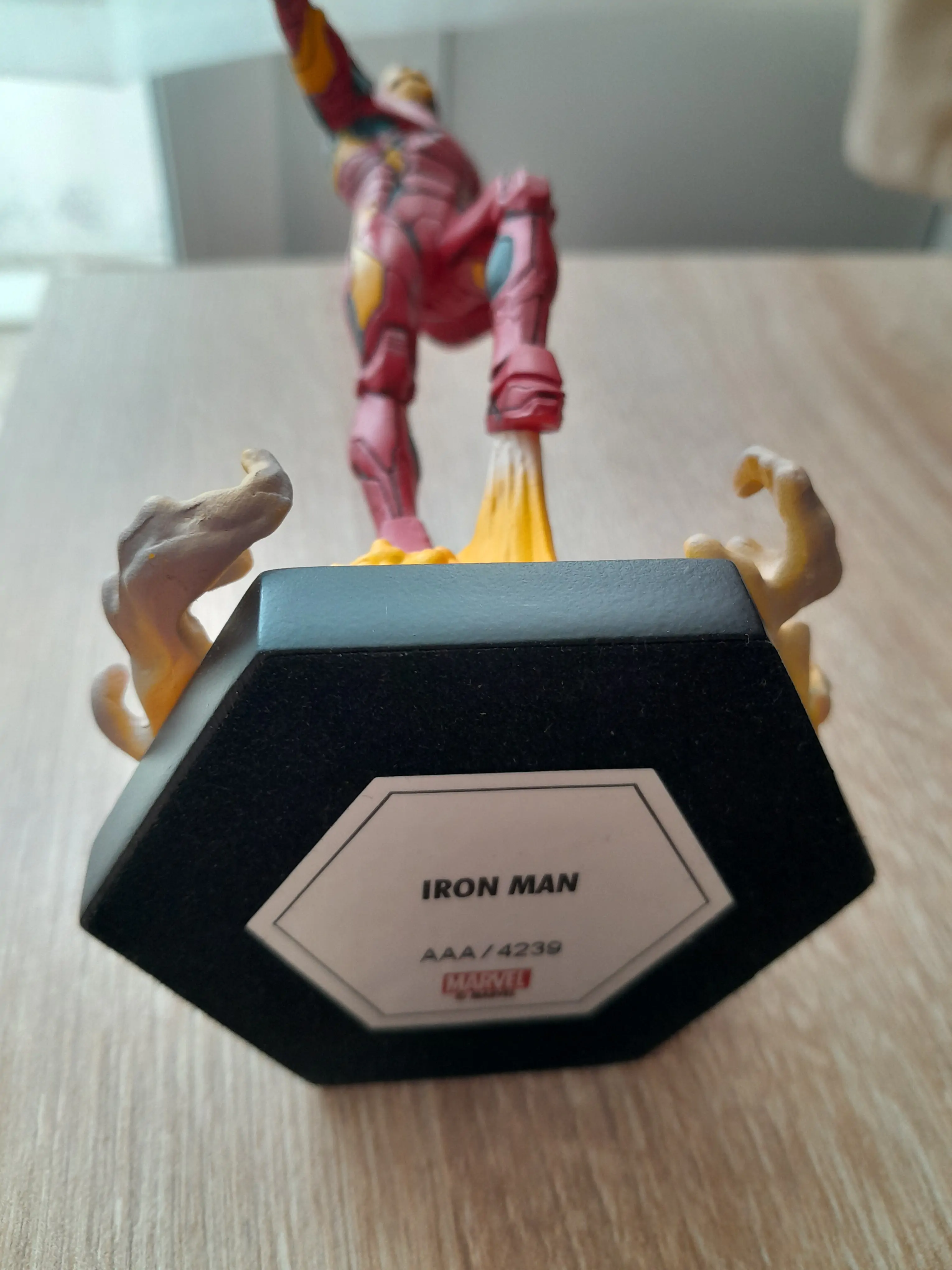Marvel VS. Collection Statua 1/16 Iron Man 16 cm zdjęcie produktu