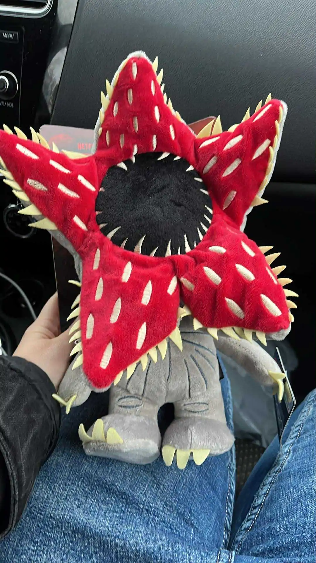 Stranger Things Demogorgon pluszowa zabawka 26 cm zdjęcie produktu