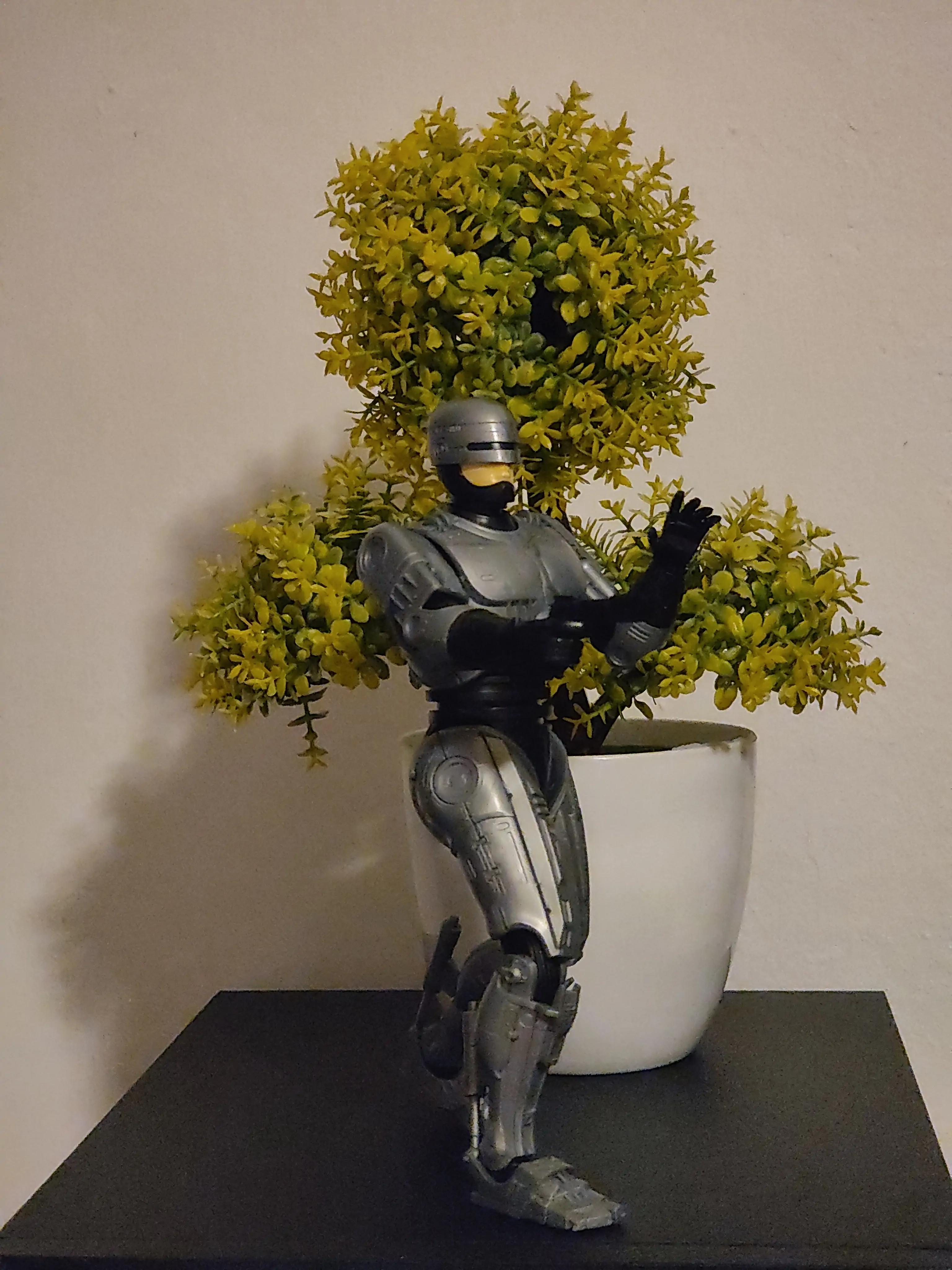 RoboCop Moderoid Plastic Model Kit RoboCop 18 cm zdjęcie produktu