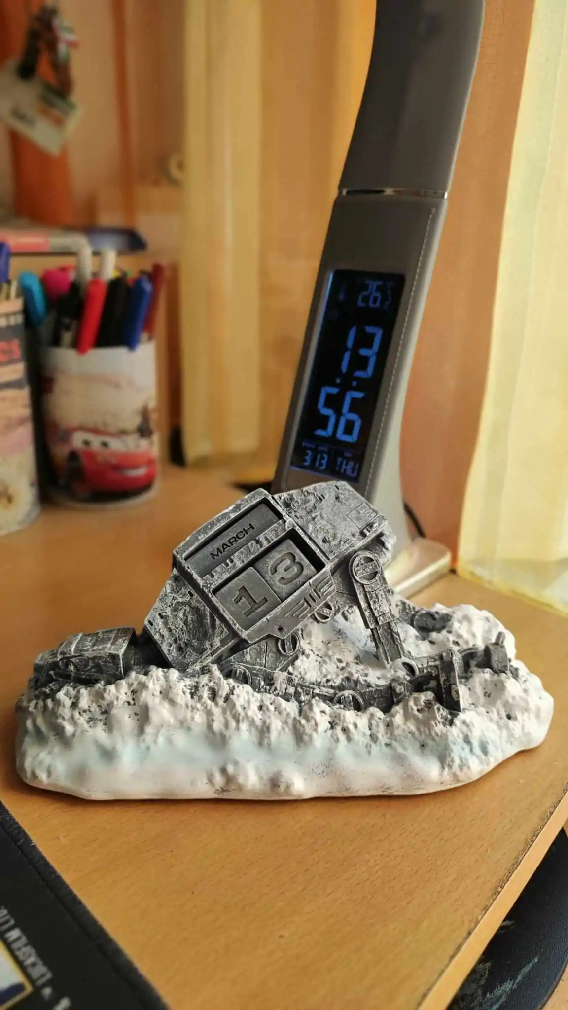 Kalendarz wieczny 3D "Star Wars AT-AT Shot Down" zdjęcie produktu
