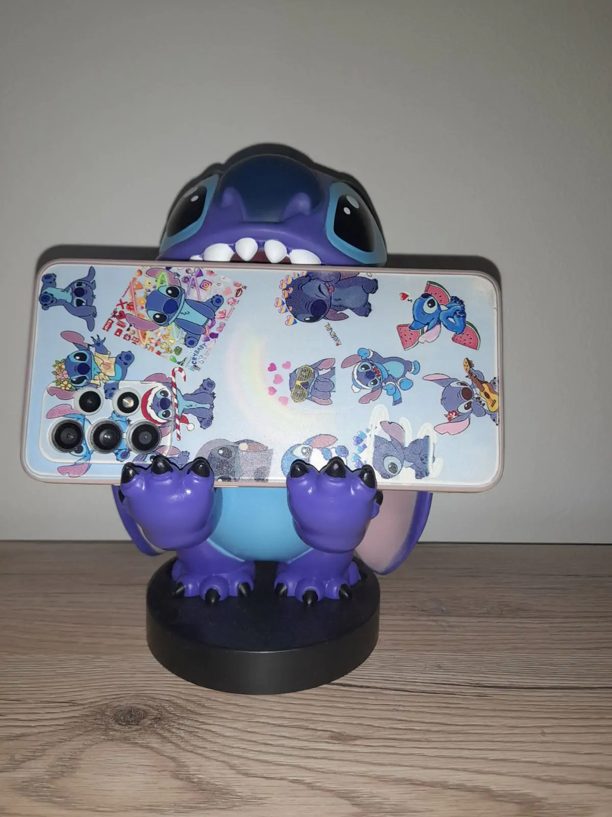 Lilo & Stitch Cable Guys Charging Stand Smiley Stitch 21 cm - Podstawka ładująca zdjęcie produktu