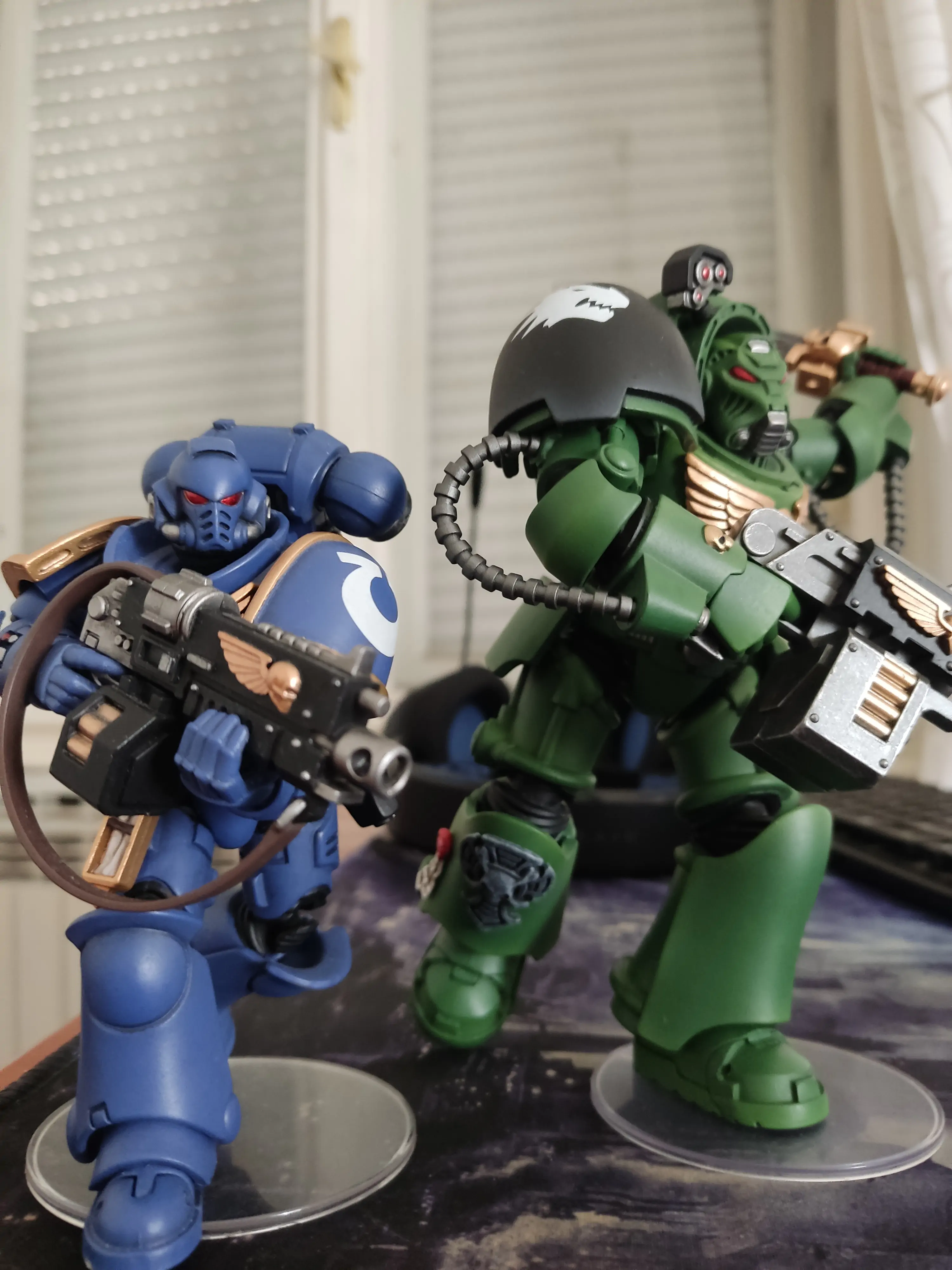 Warhammer 40,000 Figurka Akcji Salamanders Terminator 1 z Power Sword i Storm Bolter 14 cm zdjęcie produktu