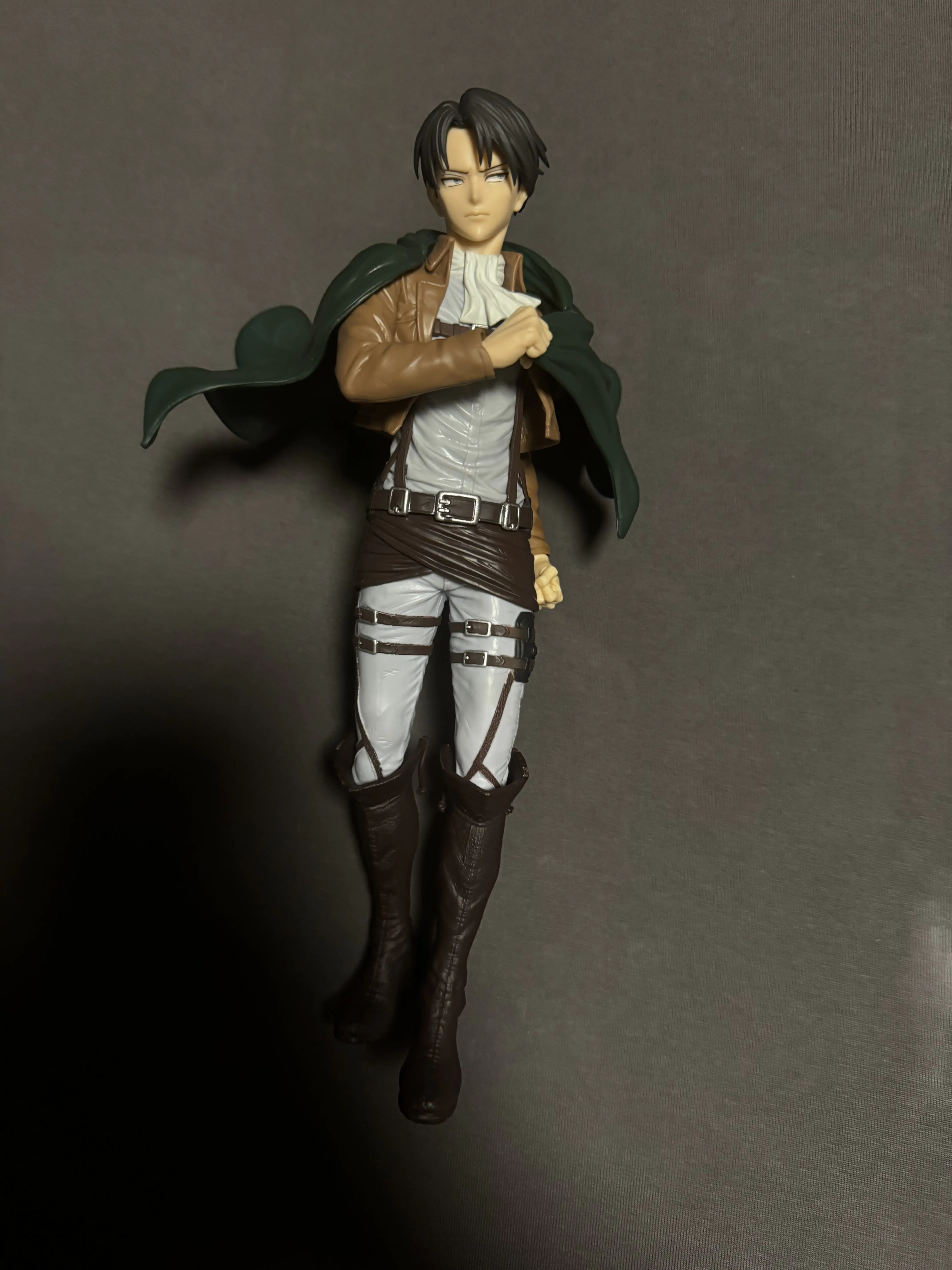 Attack on Titan Levi Grandista figurka 27 centymetrów zdjęcie produktu