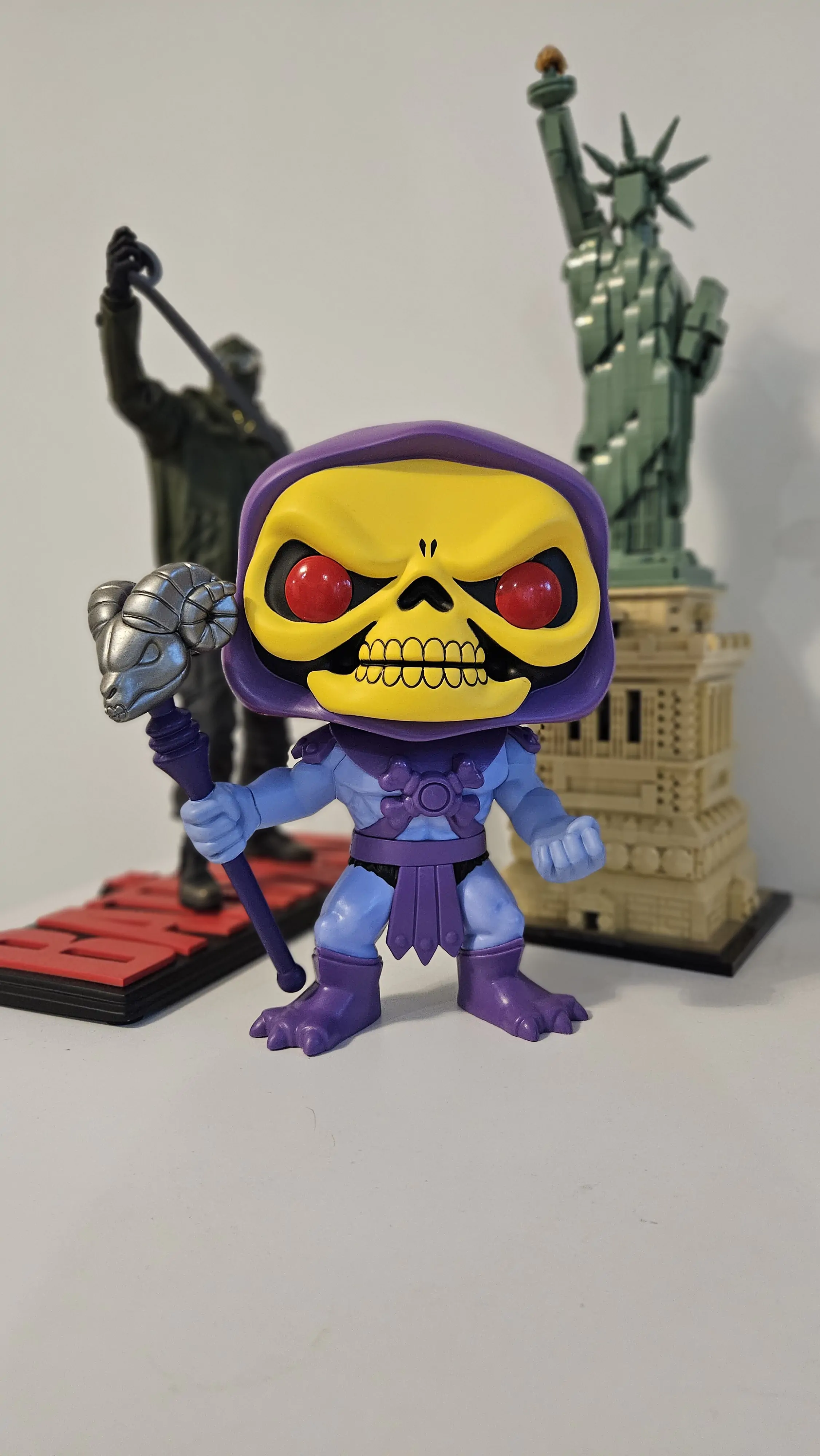 Masters of the Universe Super Sized POP! Animation Figurka winylowa Skeletor 25 cm zdjęcie produktu