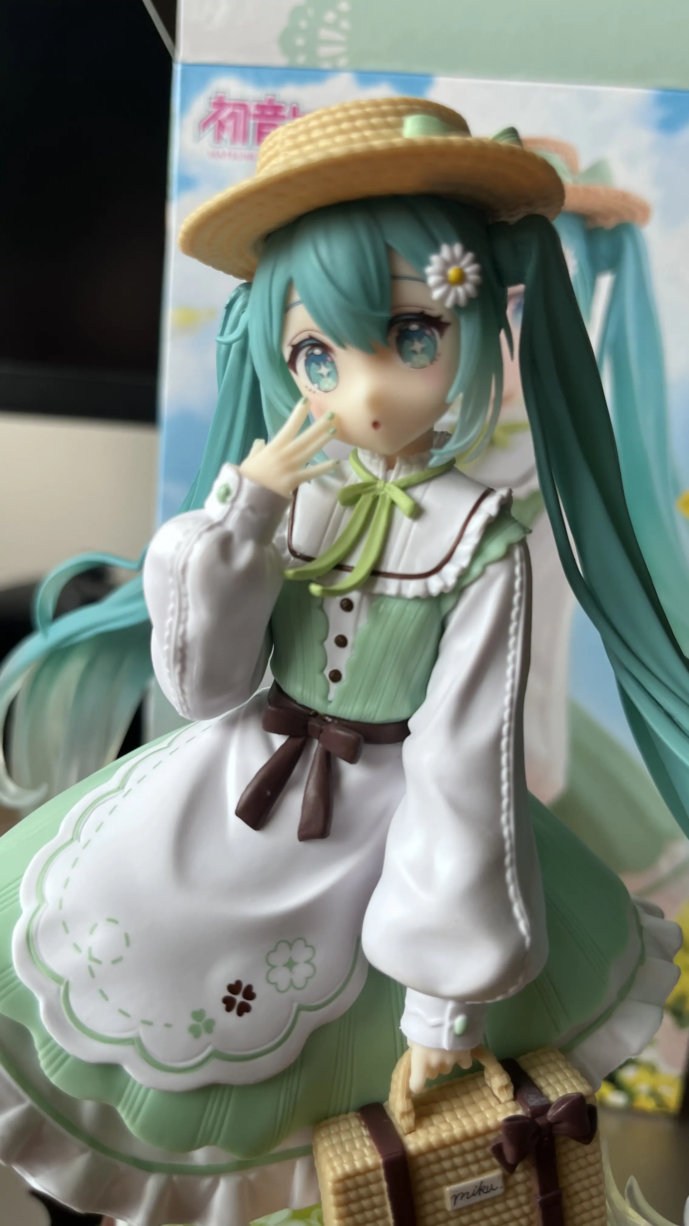 Figurka Hatsune Miku PVC Statue Hatsune Miku Fashion Country Ver. 18 cm zdjęcie produktu