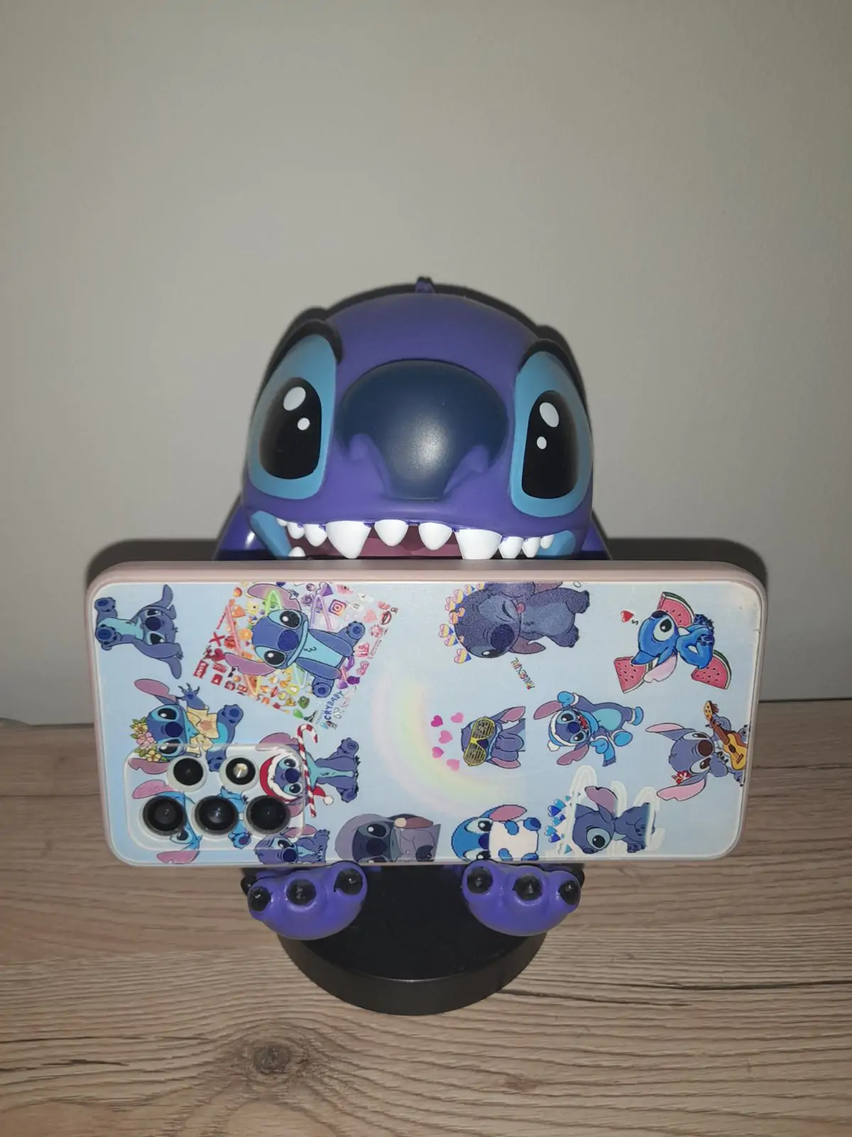 Lilo & Stitch Cable Guys Charging Stand Smiley Stitch 21 cm - Podstawka ładująca zdjęcie produktu