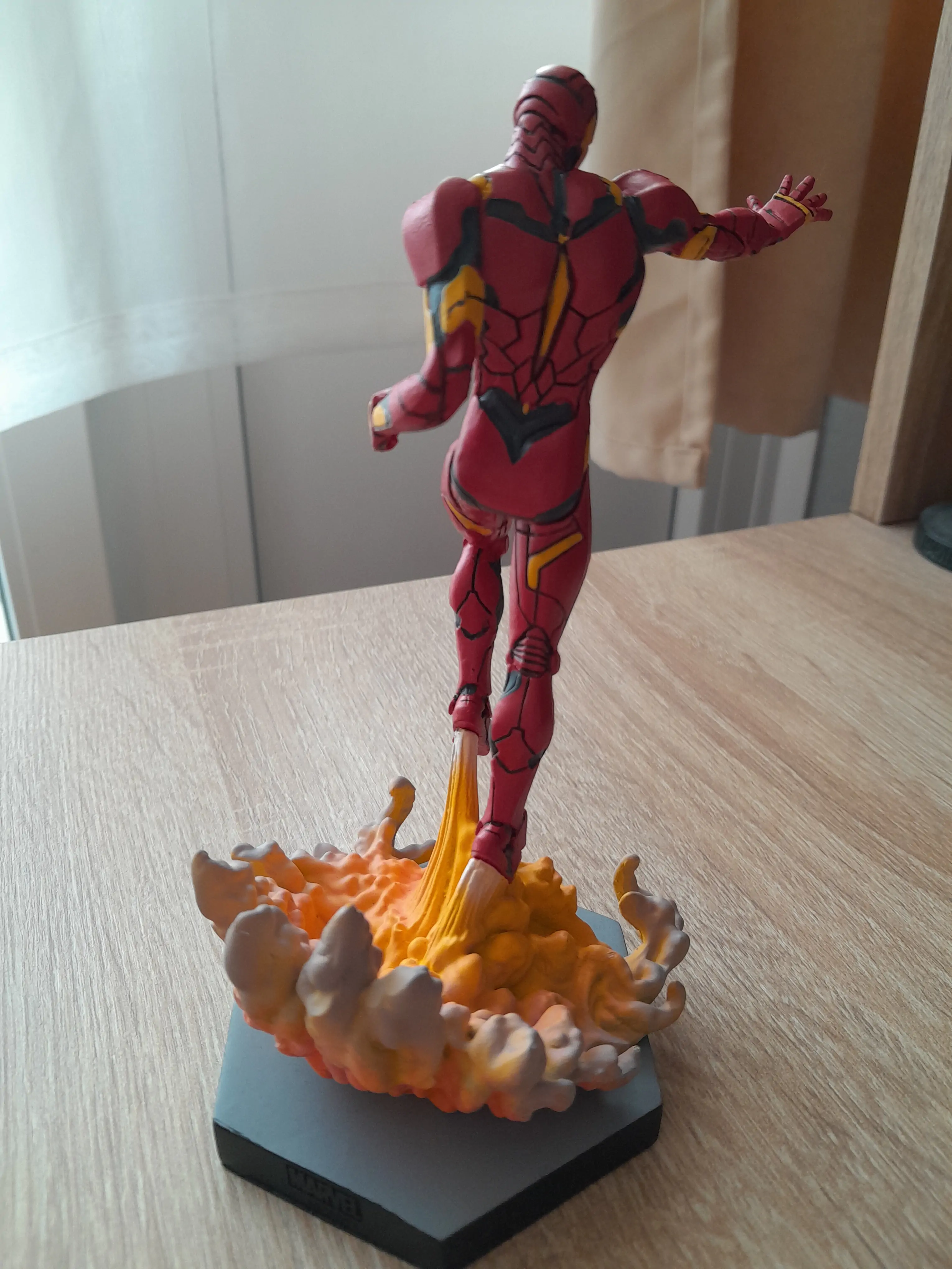 Marvel VS. Collection Statua 1/16 Iron Man 16 cm zdjęcie produktu