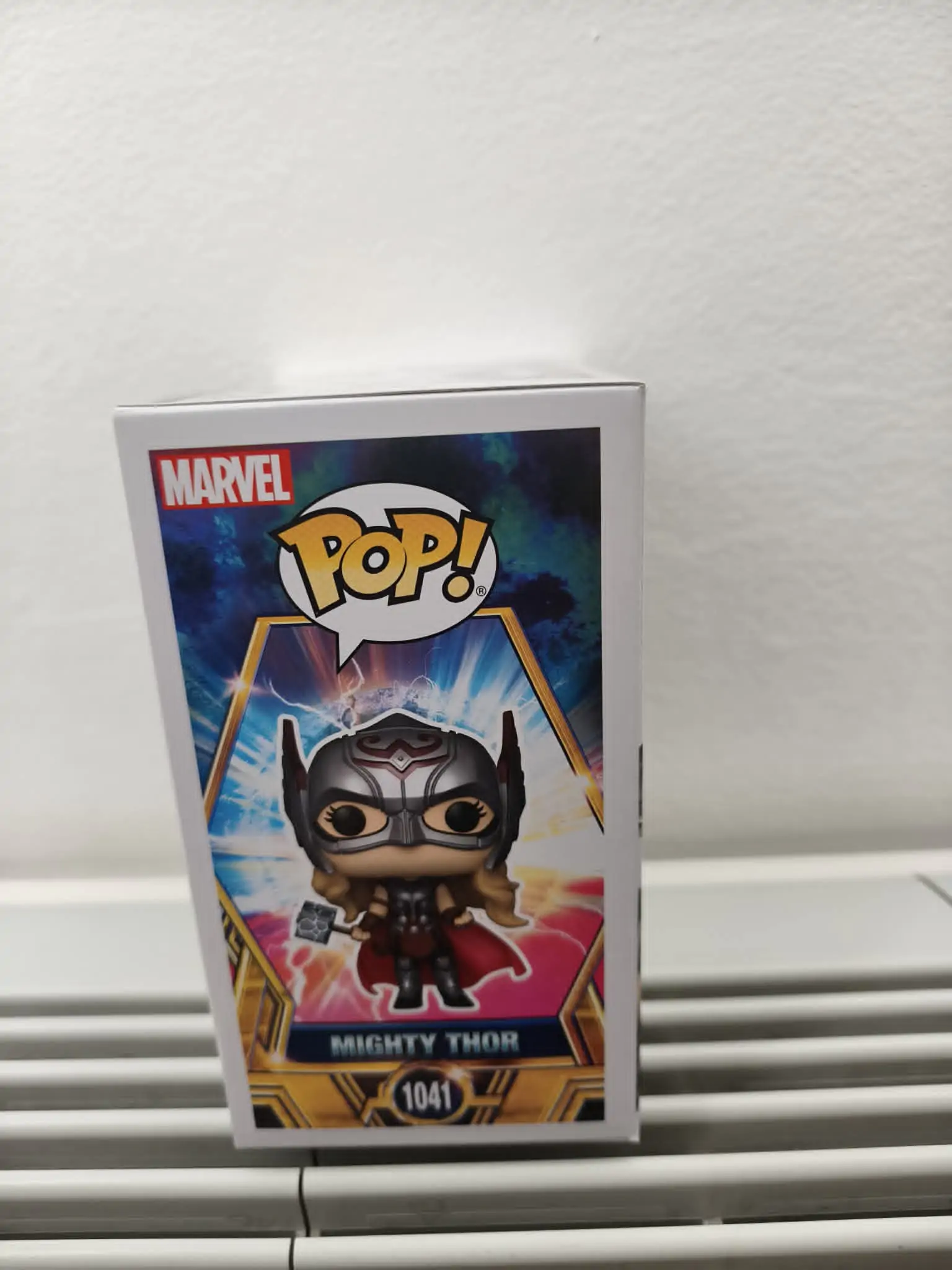 Thor: Love & Thunder POP! Figurka Vinyl Mighty Thor 9 cm zdjęcie produktu