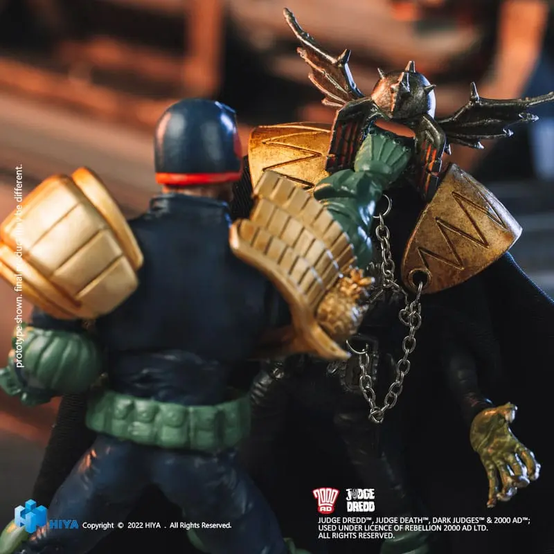 2000 AD Exquisite Mini Action Figure 1/18 Sędzia Dredd Gaze Into The Fist of Dredd 10 cm zdjęcie produktu