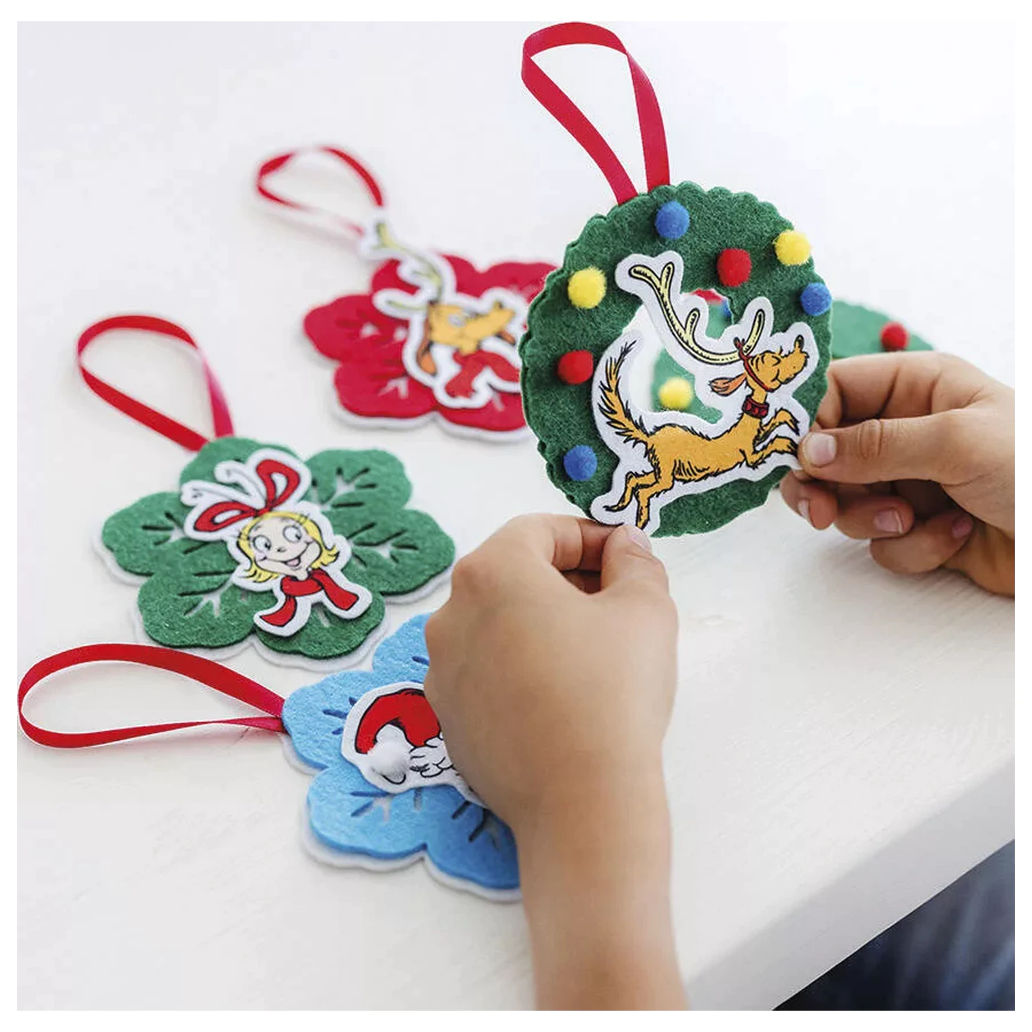 The Grinch Dr. Seuss Christmas Tree Ornaments 5-częściowy zestaw zdjęcie produktu
