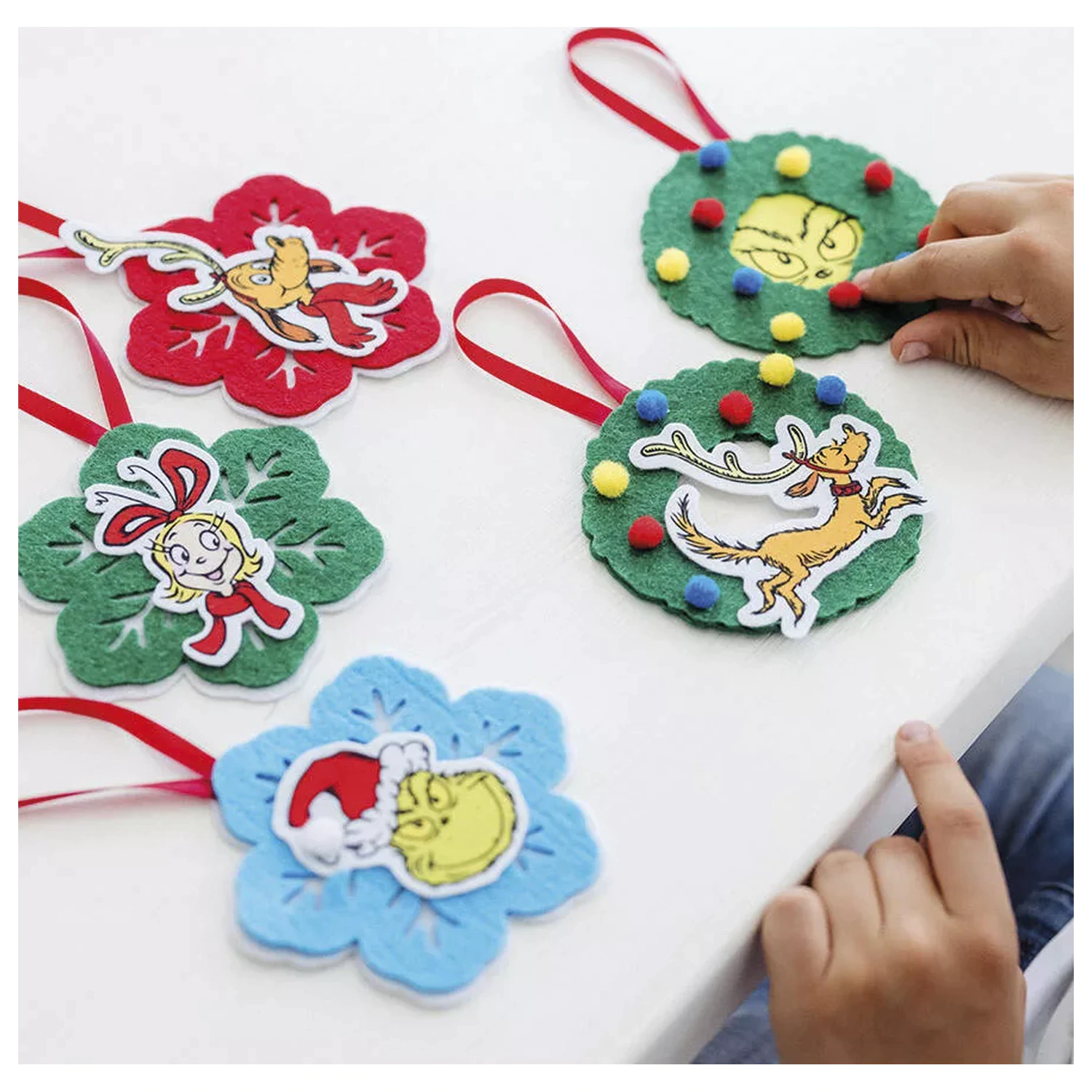 The Grinch Dr. Seuss Christmas Tree Ornaments 5-częściowy zestaw zdjęcie produktu