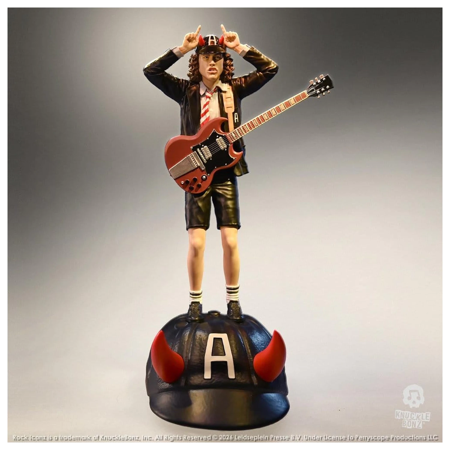 AC/DC Rock Iconz Figurka Angus Young IV 23 cm zdjęcie produktu
