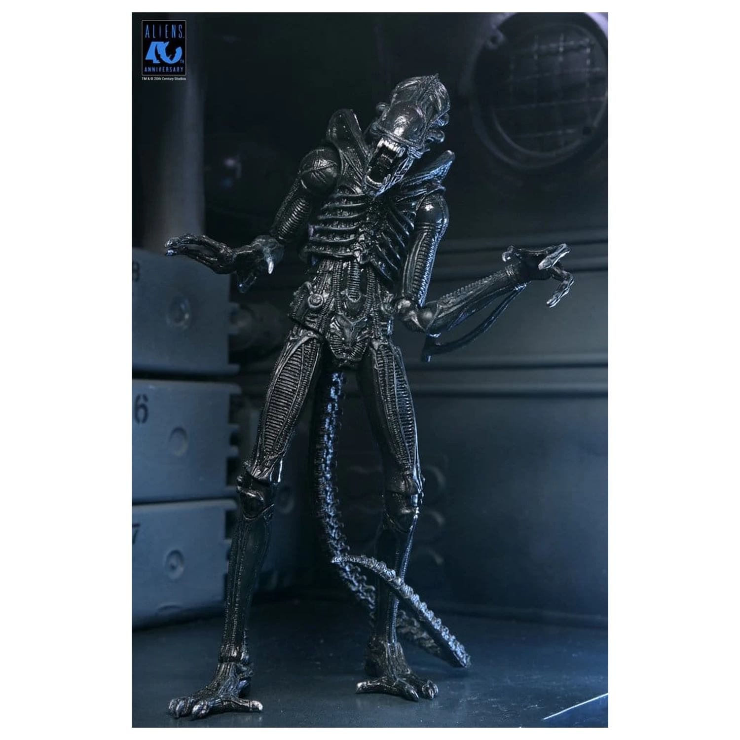 Aliens Ultimate Figurka akcji Warrior (1986) Xenomorph Black (40th Anniversary) 23 cm zdjęcie produktu