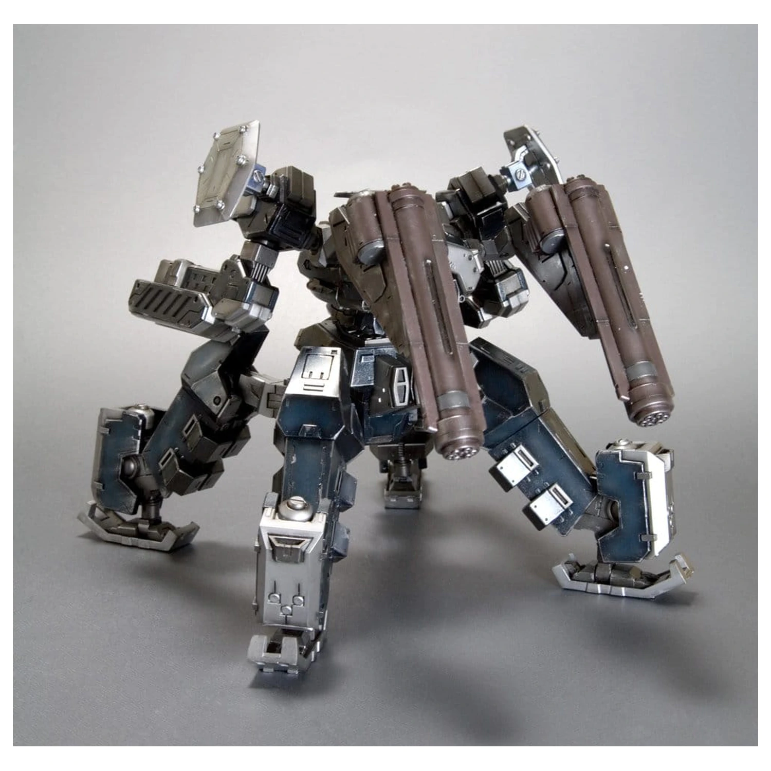 Armored Core plastikowy Model Kit 1/72 CREST CR-C75U2 DELTA Ver. 16 cm zdjęcie produktu
