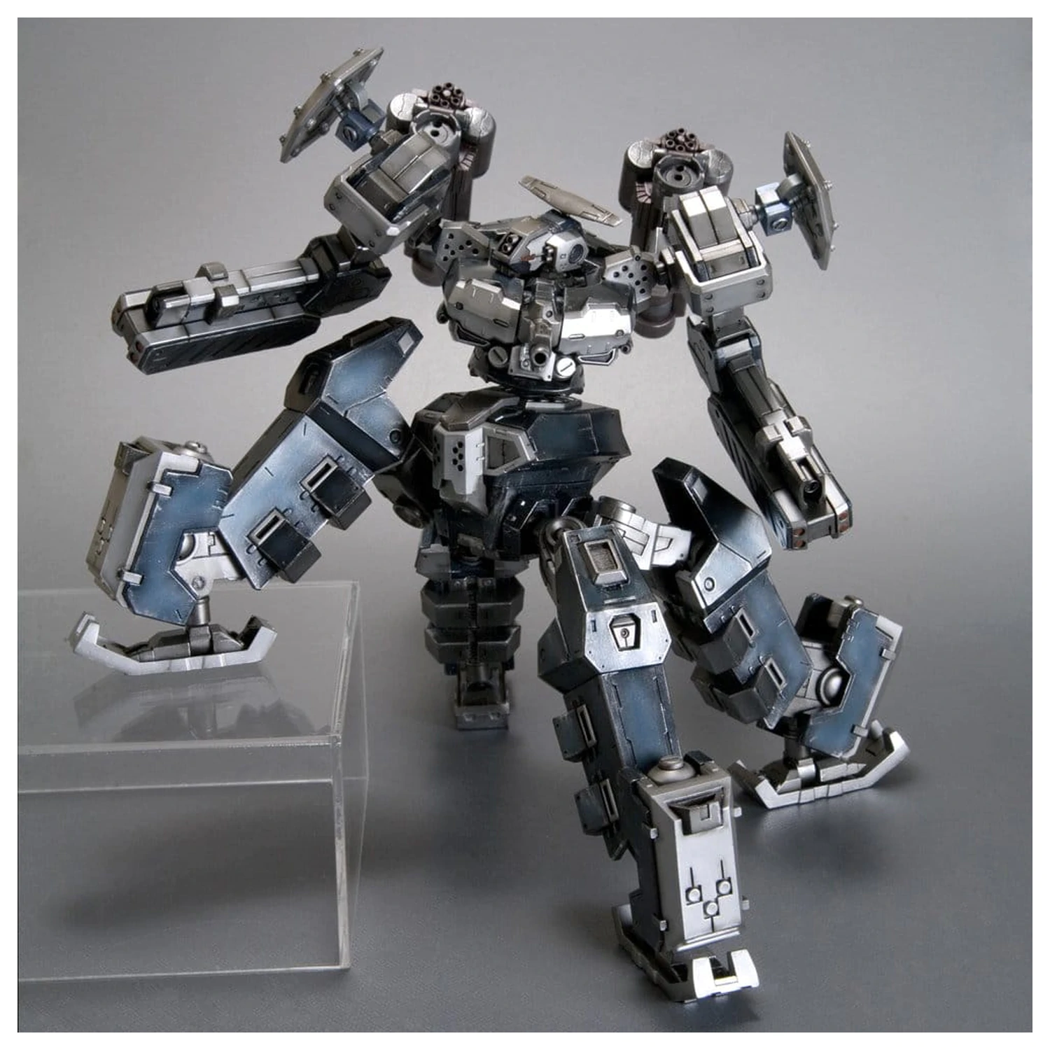 Armored Core plastikowy Model Kit 1/72 CREST CR-C75U2 DELTA Ver. 16 cm zdjęcie produktu