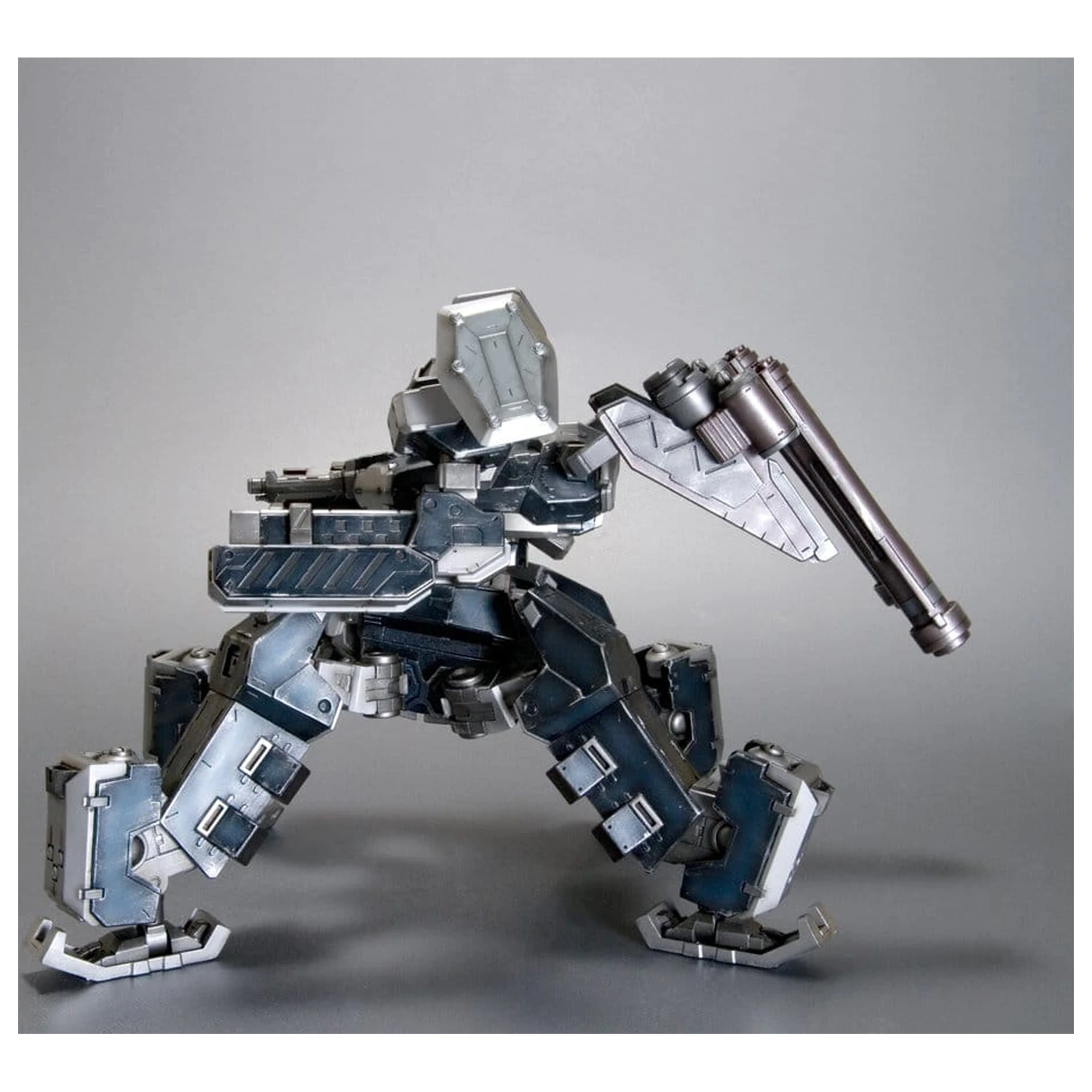 Armored Core plastikowy Model Kit 1/72 CREST CR-C75U2 DELTA Ver. 16 cm zdjęcie produktu