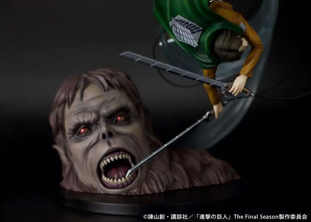 Attack on Titan PVC Statua 1/7 Levi vs Beast Titan Ver. 28 cm zdjęcie produktu