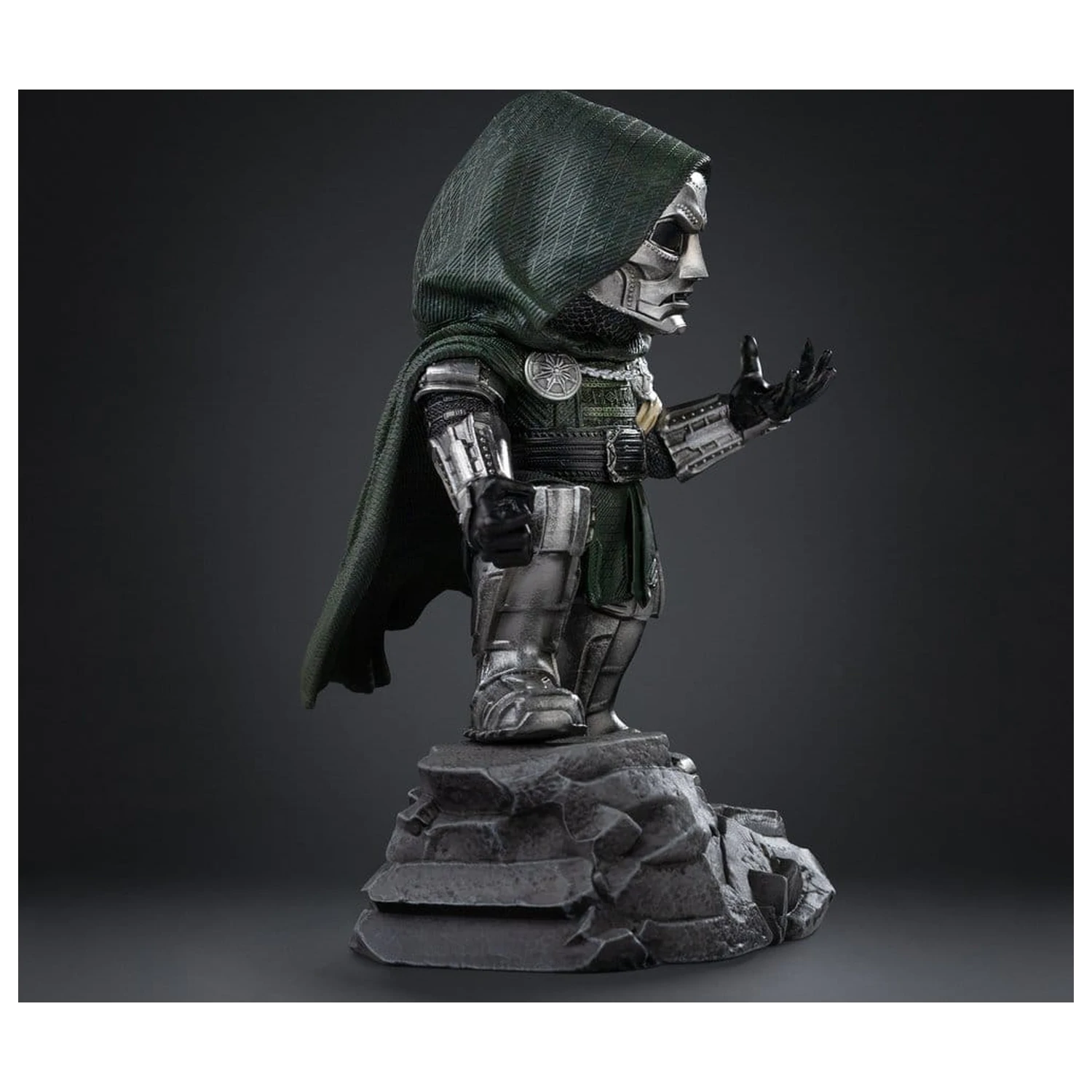 Avengers: Doomsday MiniCo Statue Doctor Doom 15 cm zdjęcie produktu