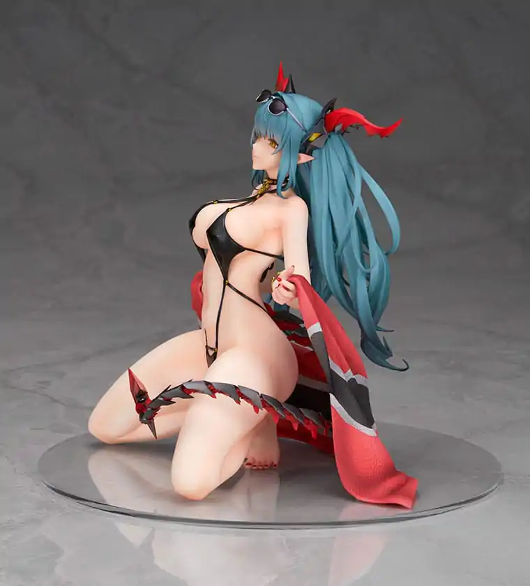 Azur Lane PVC Figurka 1/7 Regensburg Dark Dragon and the Coast of Light Ver. 16 cm zdjęcie produktu
