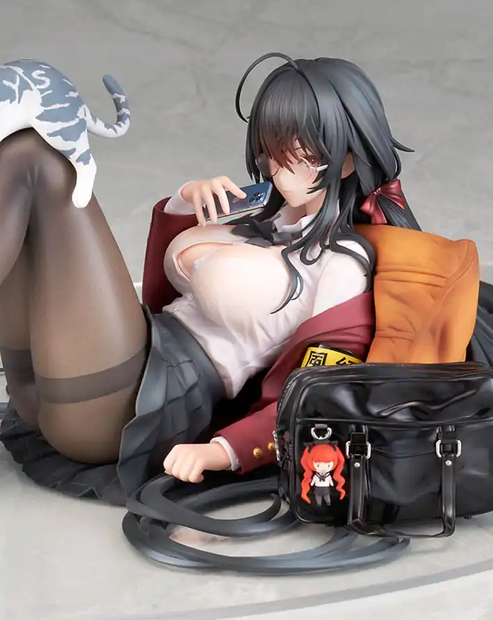 Azur Lane PVC Statuetka 1/7 Taiho Sweet Time After School Ver. 32 cm zdjęcie produktu