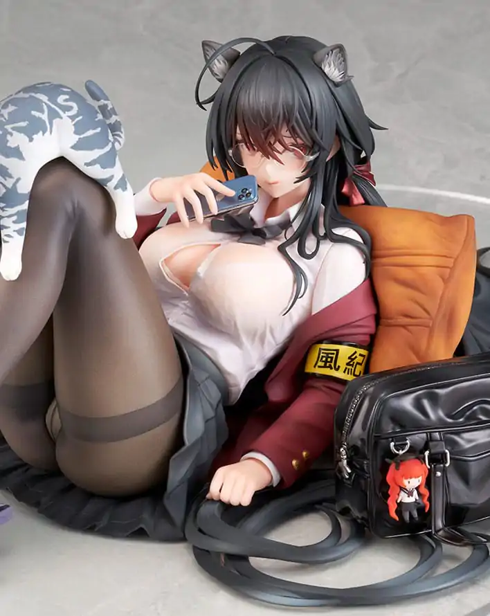 Azur Lane PVC Statuetka 1/7 Taiho Sweet Time After School Ver. 32 cm zdjęcie produktu