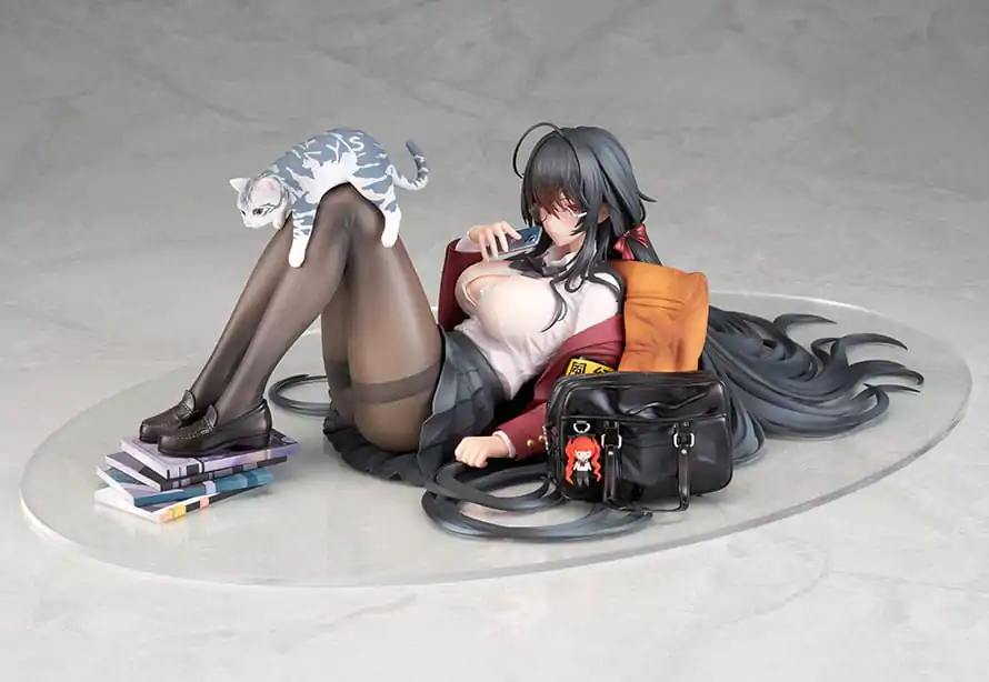 Azur Lane PVC Statuetka 1/7 Taiho Sweet Time After School Ver. 32 cm zdjęcie produktu