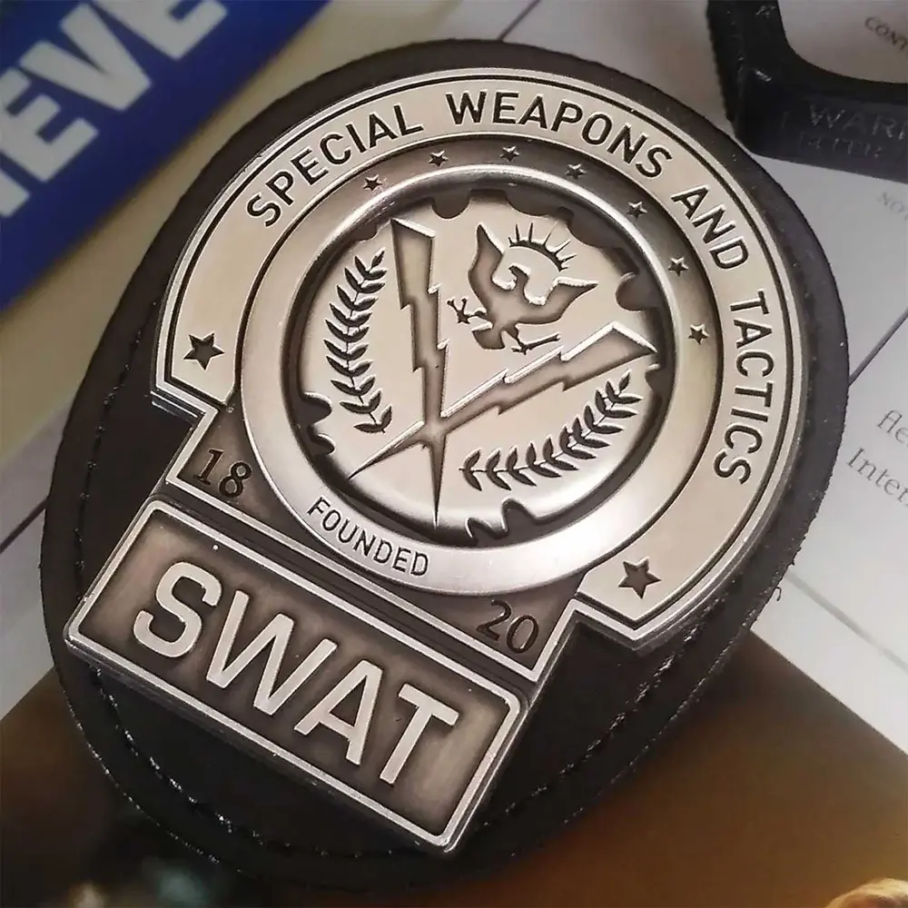 Replika Batman 1/1 The Dark Knight Gotham City SWAT Badge Limited Edition zdjęcie produktu