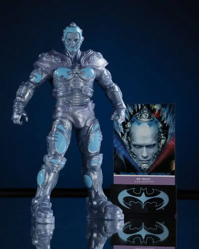 Batman & Robin DC Multiverse Figurka Akcji Mr. Freeze (Black Light Edition) (Gold Label) 18 cm zdjęcie produktu