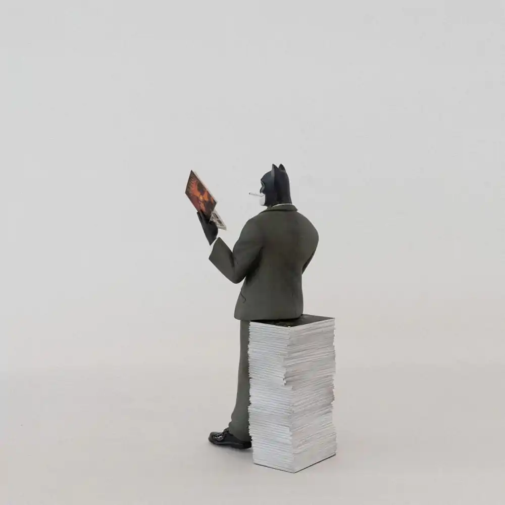 Blacksad: Figurka Blacksad na Stosie Komiksów zdjęcie produktu
