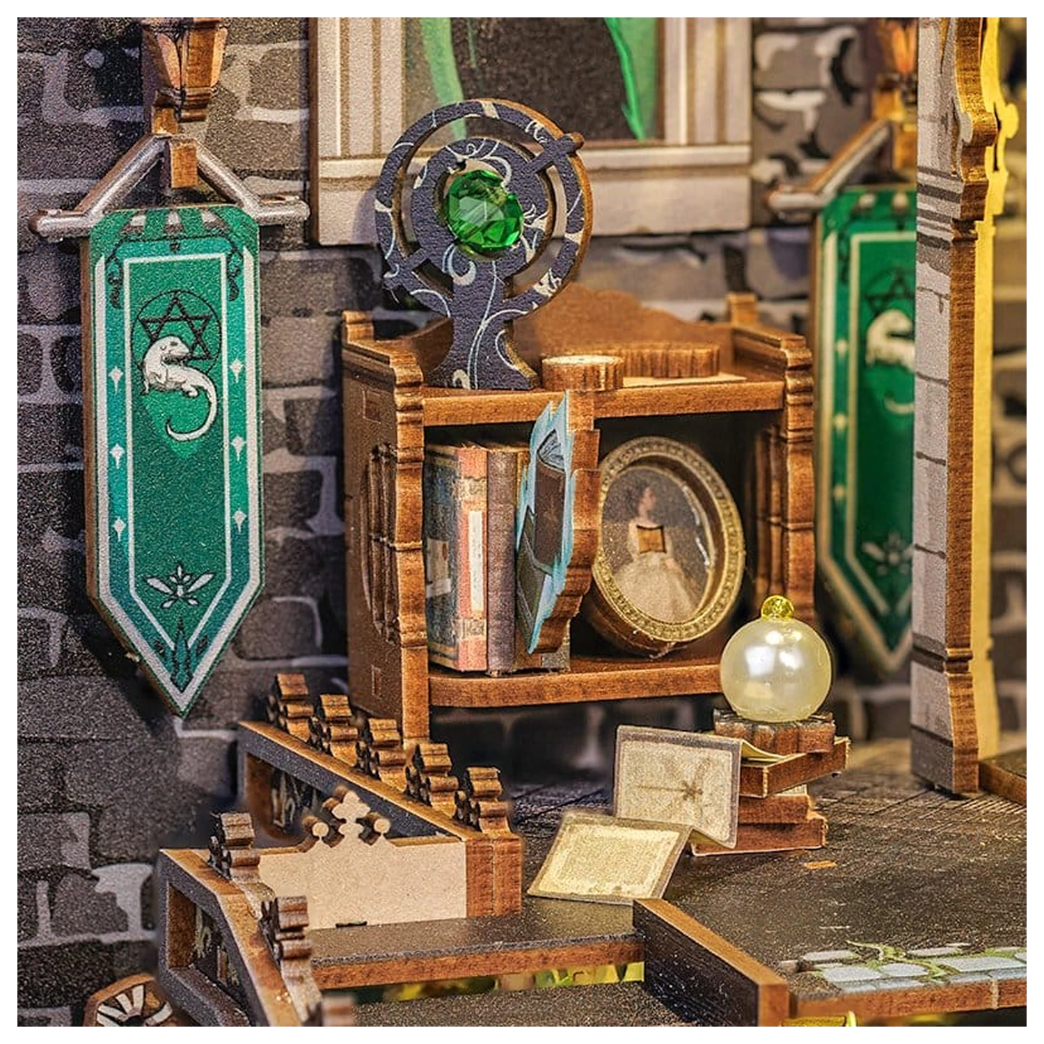 Book Nook Darkness Common Room 23 x 11 cm zdjęcie produktu