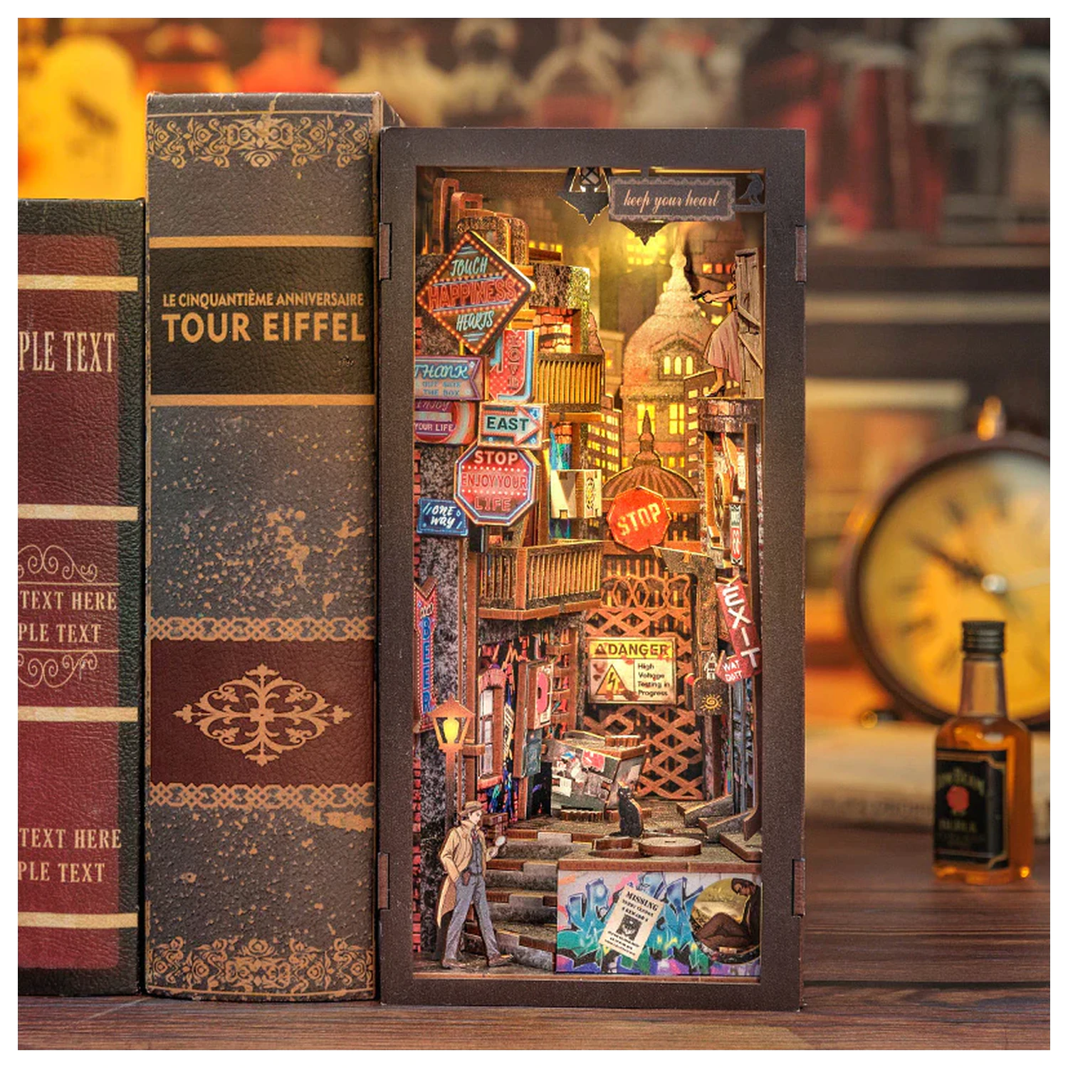 Zestaw do budowy BOOK NOOK KIT DIY The Long Goodbye 238-częściowy + światło LED zdjęcie produktu