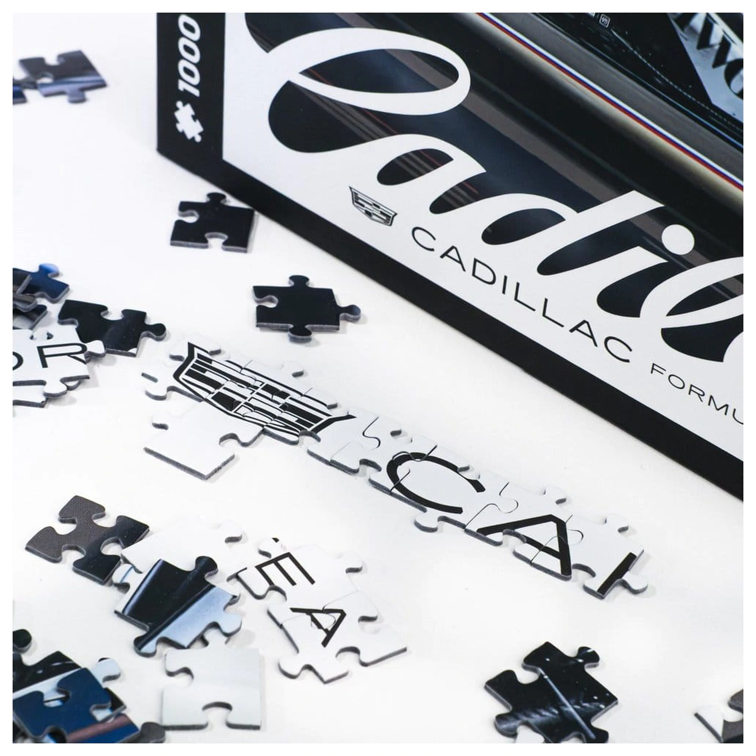 Cadillac Formula 1 Team Puzzle 2026 (1000 Kawałków) 48 x 68 cm zdjęcie produktu