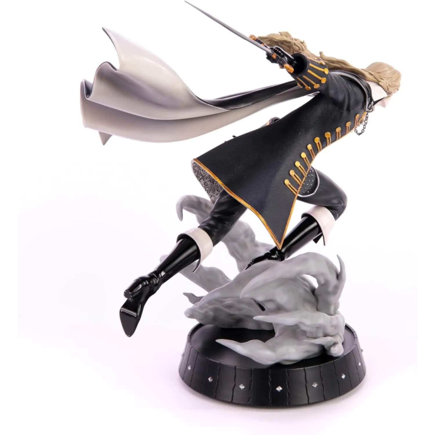 Statua Castlevania Symphony of the Night Dash Attack Alucard 30 cm zdjęcie produktu