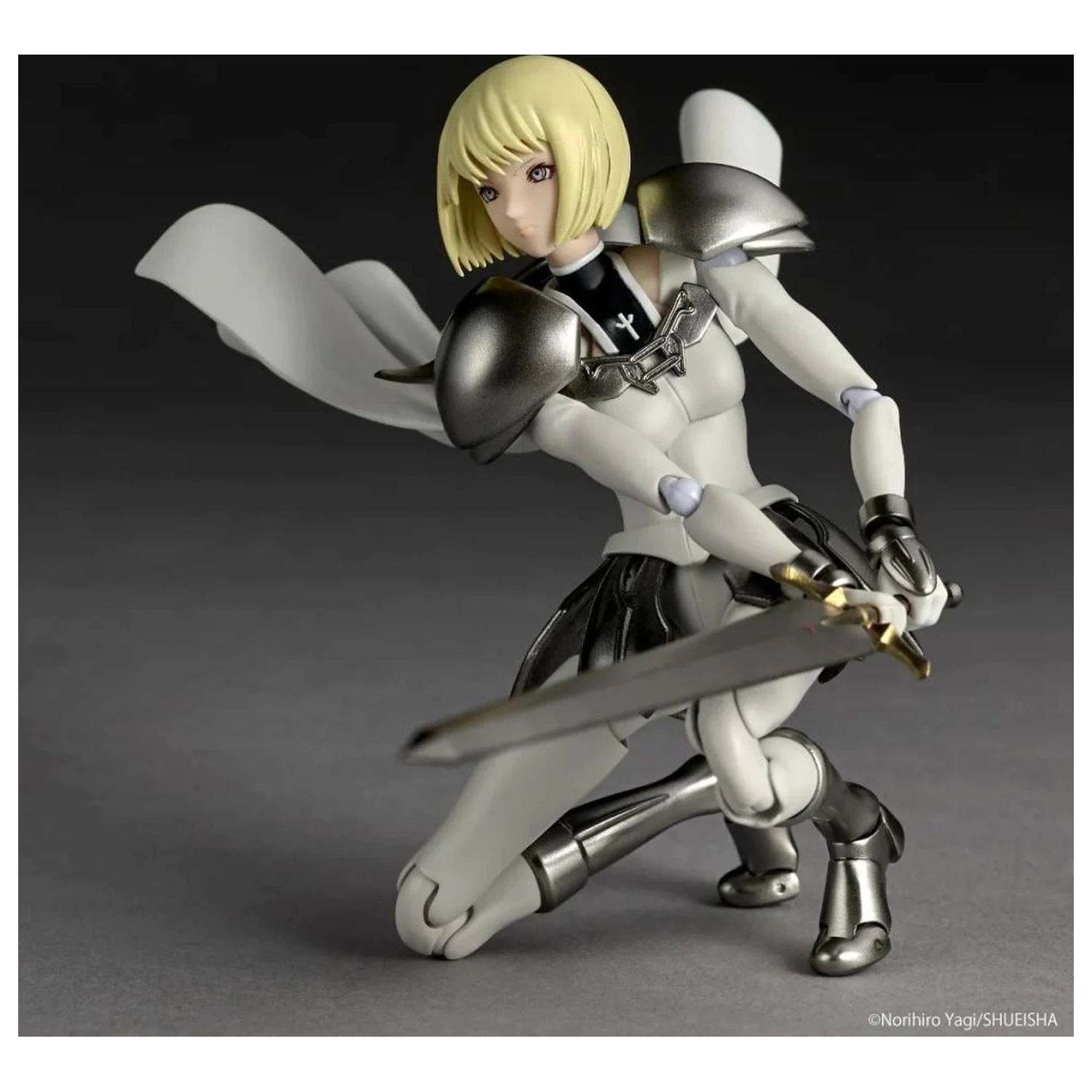 Figurka Claymore Clare Revoltech 15,5 cm zdjęcie produktu