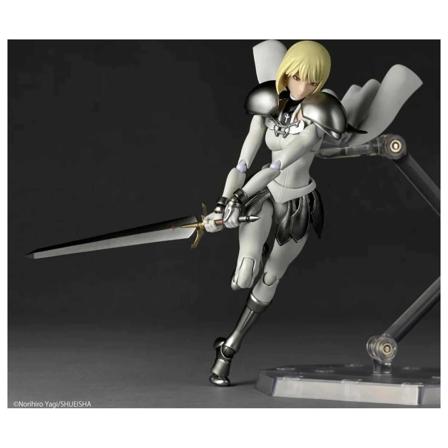 Figurka Claymore Clare Revoltech 15,5 cm zdjęcie produktu