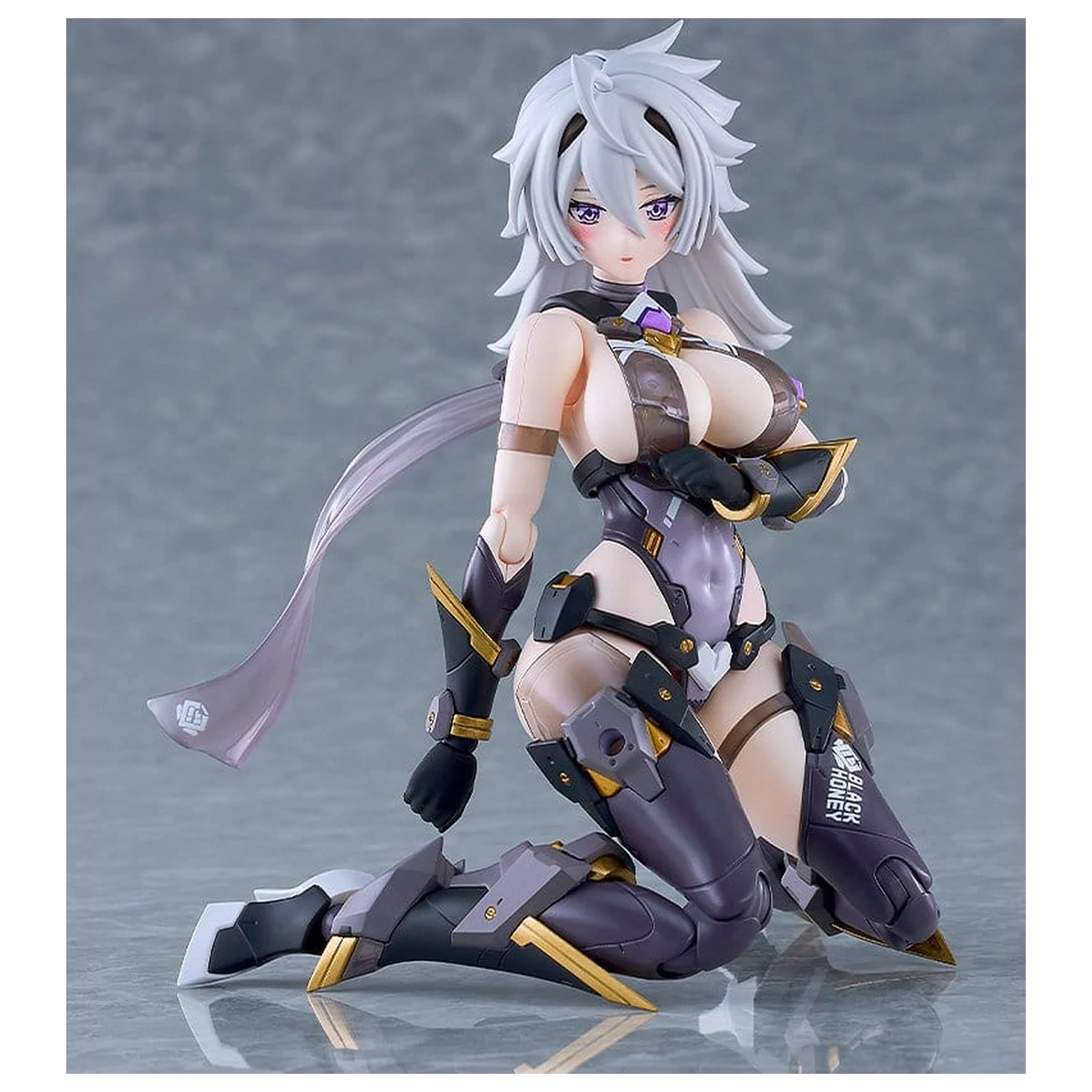 Cutie Honey Nova Plamatea Plastic Model Kit Black Honey 17 cm zdjęcie produktu