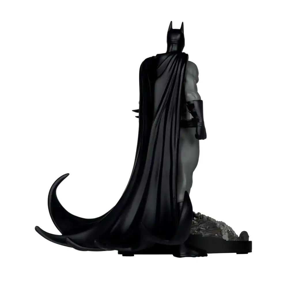 DC Direct Statua 1/10 Batman autorstwa Bjorn Barends (Black White) 18 cm zdjęcie produktu