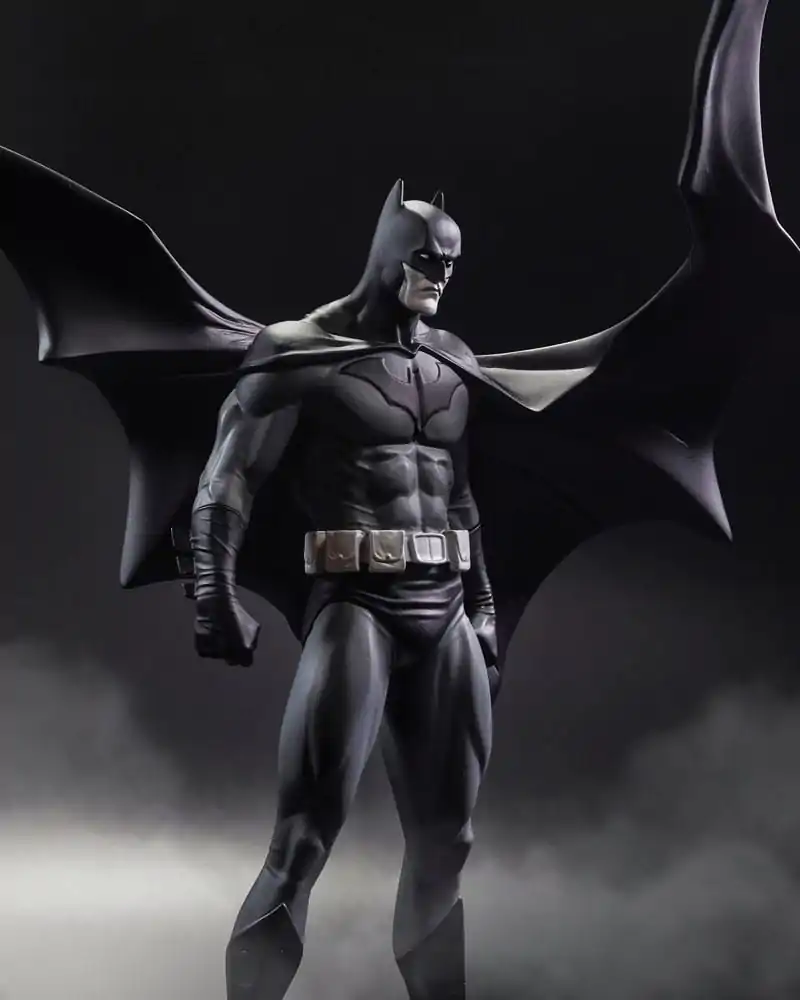 DC Direct Resin Statue Batman Black & White Batman (by Jorge Jimenez) 27 cmDC Direct Resin Statua Batman Black & White Batman (autor: Jorge Jimenez) 27 cm zdjęcie produktu