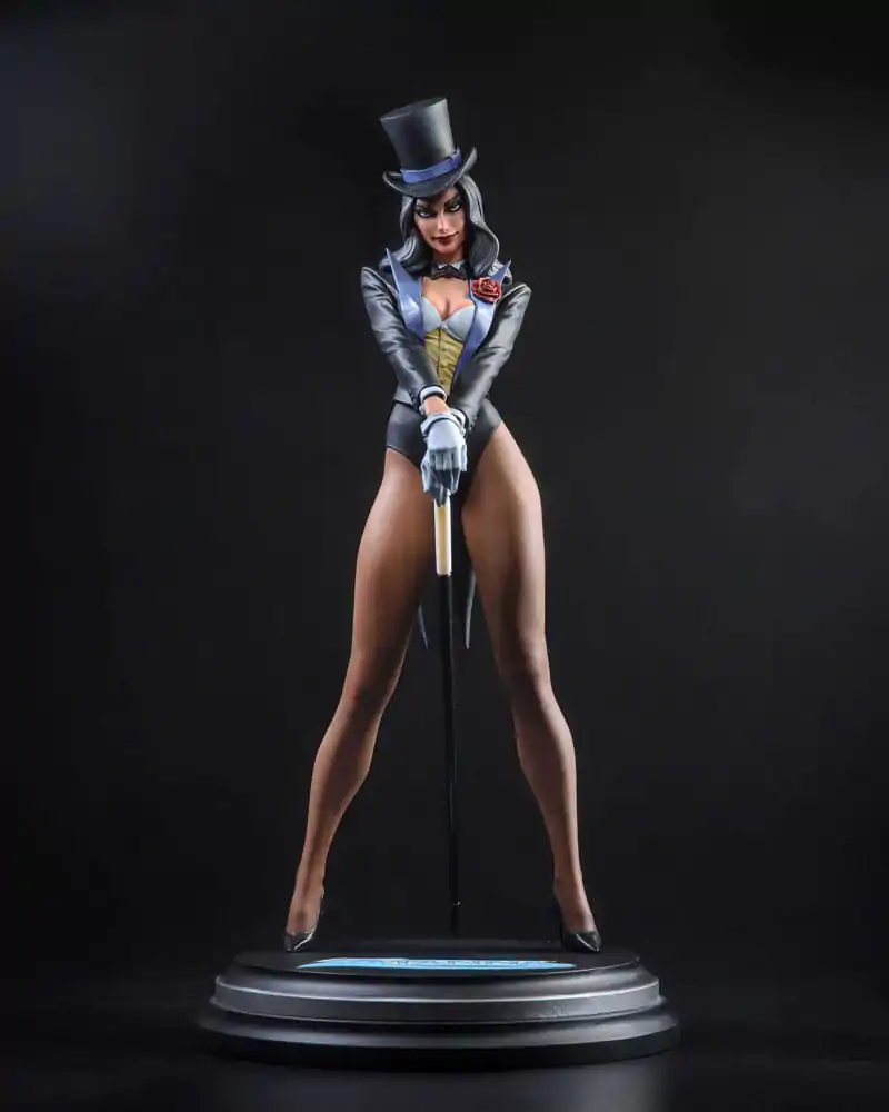 DC Direct DC Cover Girls Resin Statue Zatanna autorstwa J. Scott Campbell 23 cm zdjęcie produktu