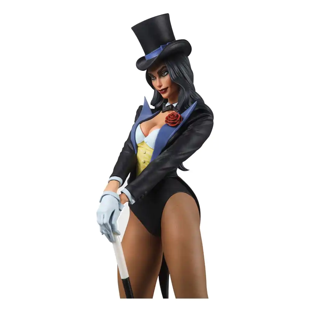 DC Direct DC Cover Girls Resin Statue Zatanna autorstwa J. Scott Campbell 23 cm zdjęcie produktu