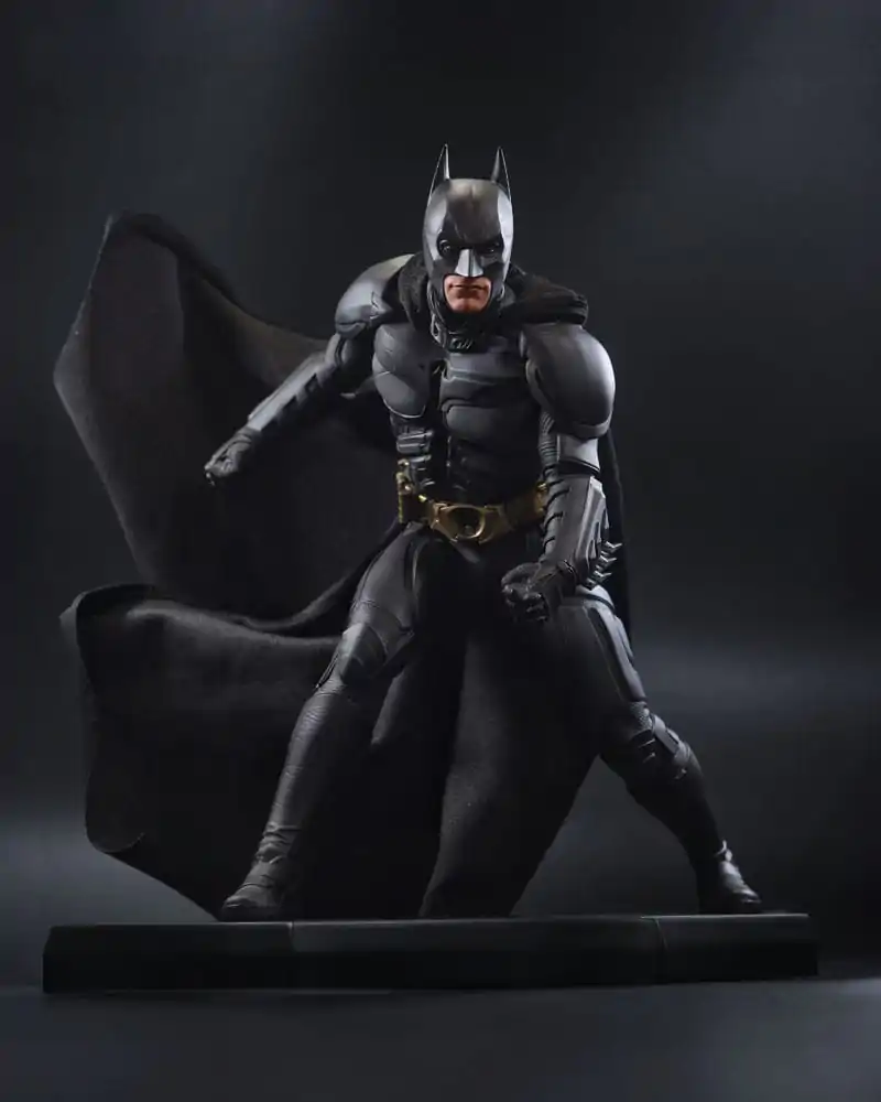 DC Direct Statuetka Żywiczna DC Movie Statues Batman (The Dark Knight) 24 cm zdjęcie produktu