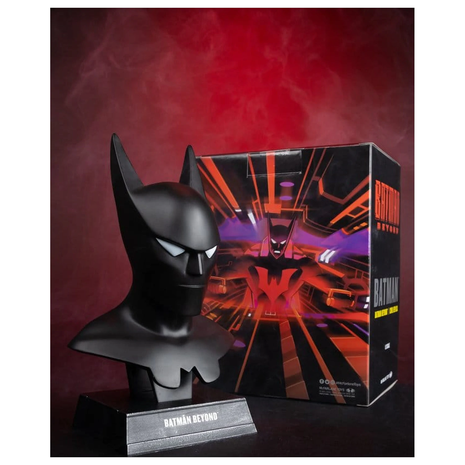 DC Direct Prop Replica 1/3 Batman Cowl (Batman Beyond Animated) 18 cm  zdjęcie produktu