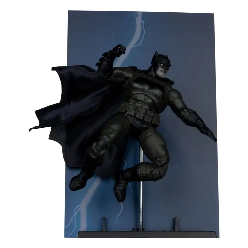 DC Multiverse McFarlane Cover Recreations Figurka Akcji Batman (Batman: The Dark Knight Returns #1) (Gold Label) 18 cm zdjęcie produktu