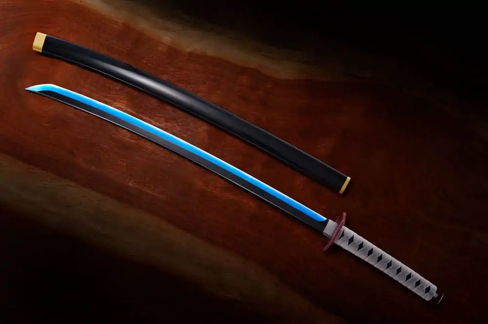 Demon Slayer: Kimetsu no Yaiba Proplica Replika 1/1 Nichirin Sword (Giyu Tomioka) Miecz 95 cm zdjęcie produktu