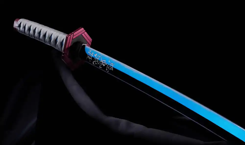 Demon Slayer: Kimetsu no Yaiba Proplica Replika 1/1 Nichirin Sword (Giyu Tomioka) Miecz 95 cm zdjęcie produktu