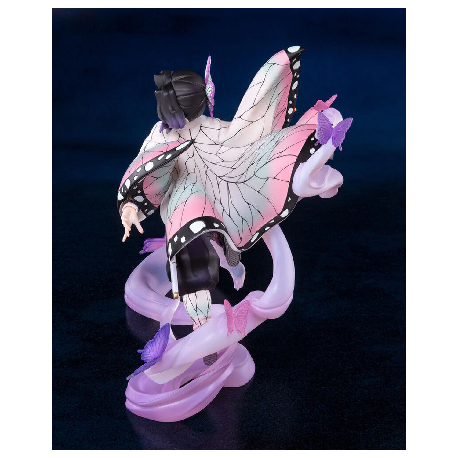 Demon Slayer Kimetsu No Yaiba Kocho Shinobu Insect Breathing S.H. Figurarts figurka 17cm zdjęcie produktu