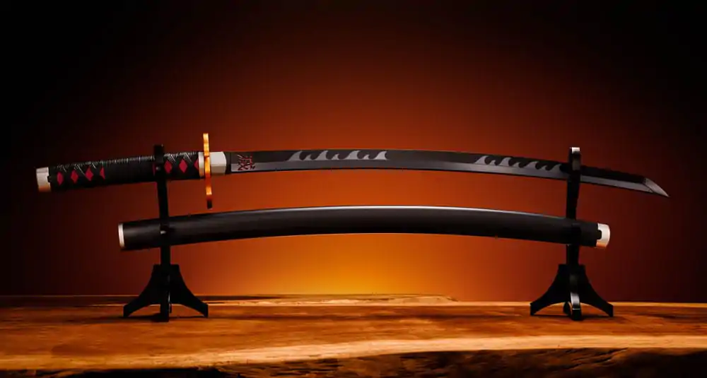 Demon Slayer: Kimetsu no Yaiba Proplica Replika 1/1 Nichirin Sword (Tanjiro Kamado) Kyojuro Rengoku´s Sword Guard Ver. 88 cm zdjęcie produktu